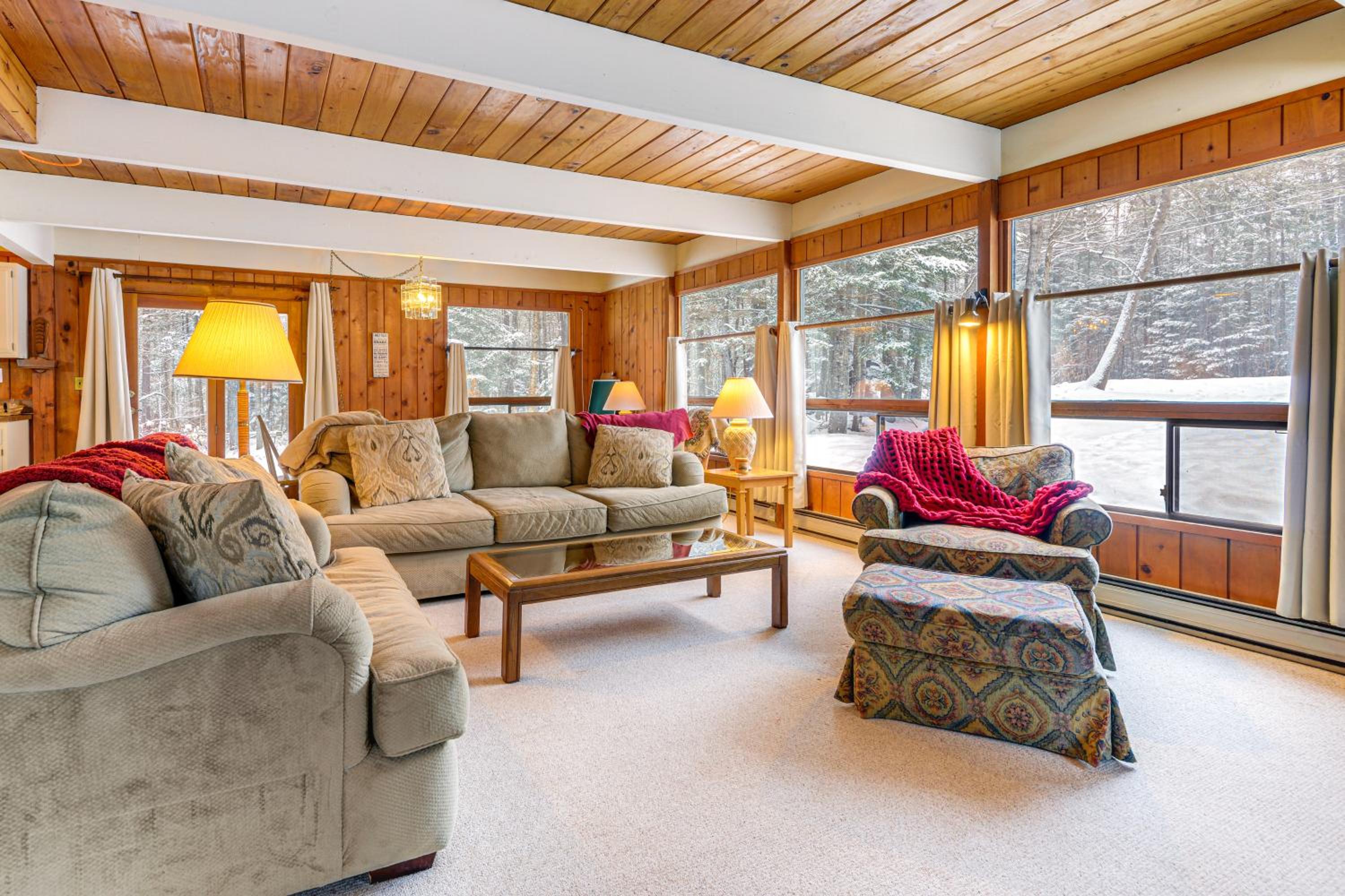Ski, Hike and More! Year-Round Retreat in West Dover