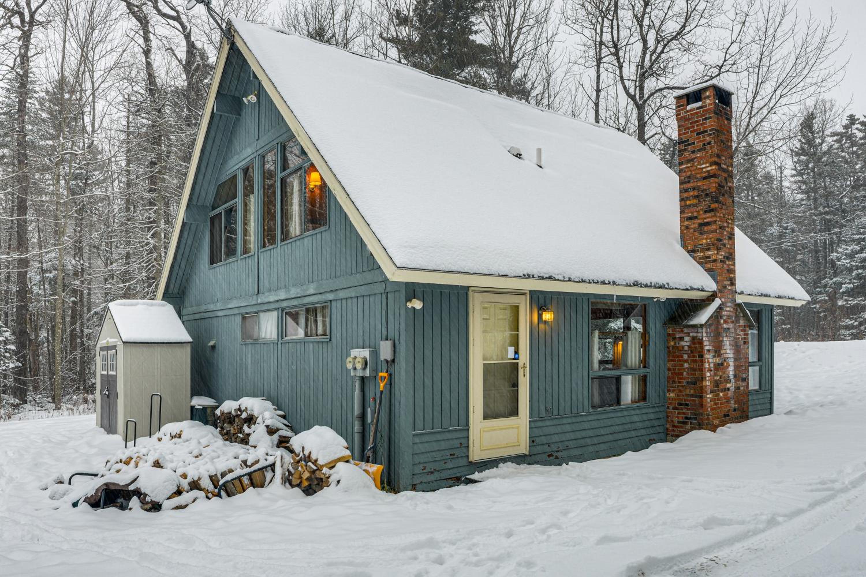 Ski, Hike and More! Year-Round Retreat in West Dover
