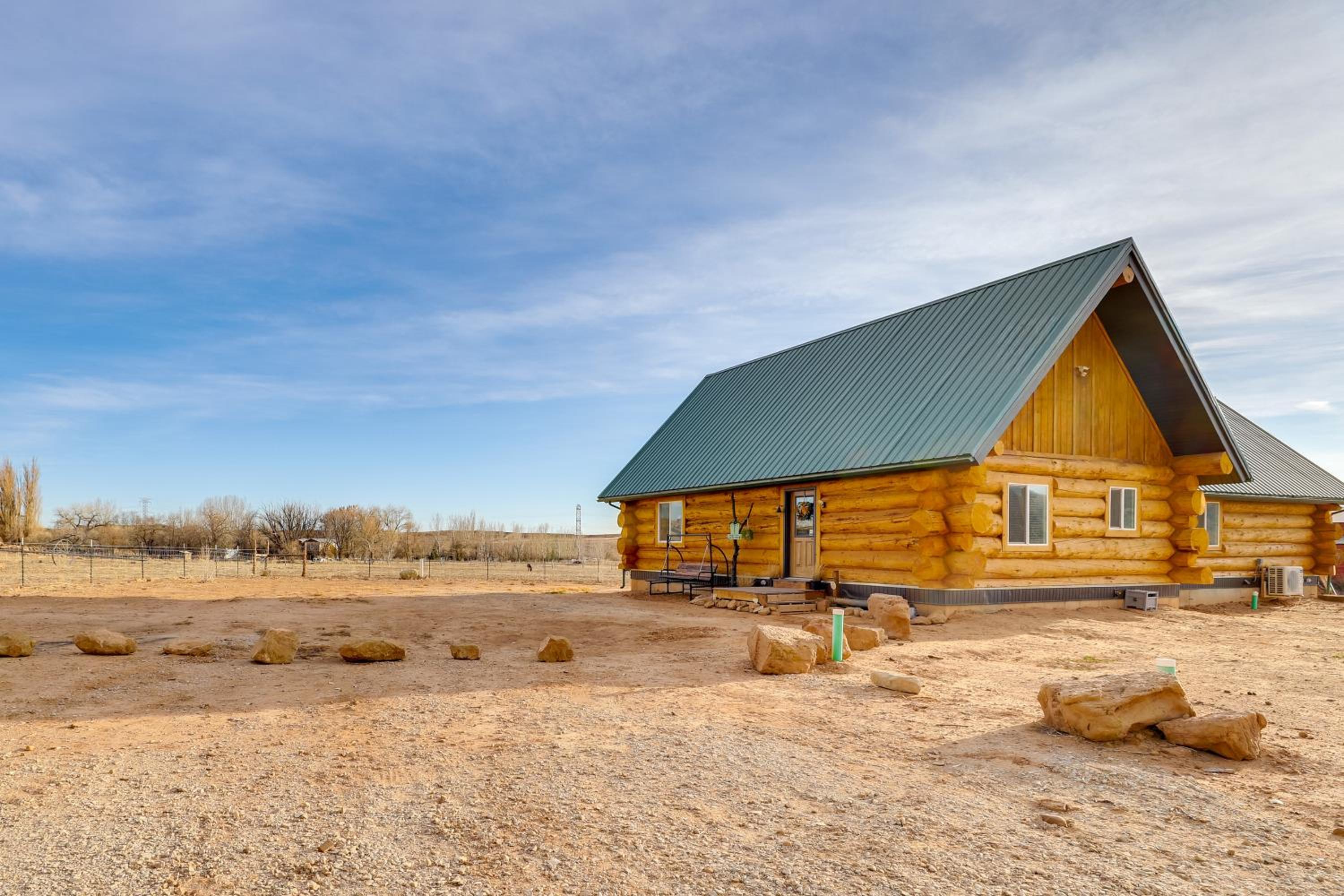 Rustic Cliff Ranch B - Uintah Basin Retreat!