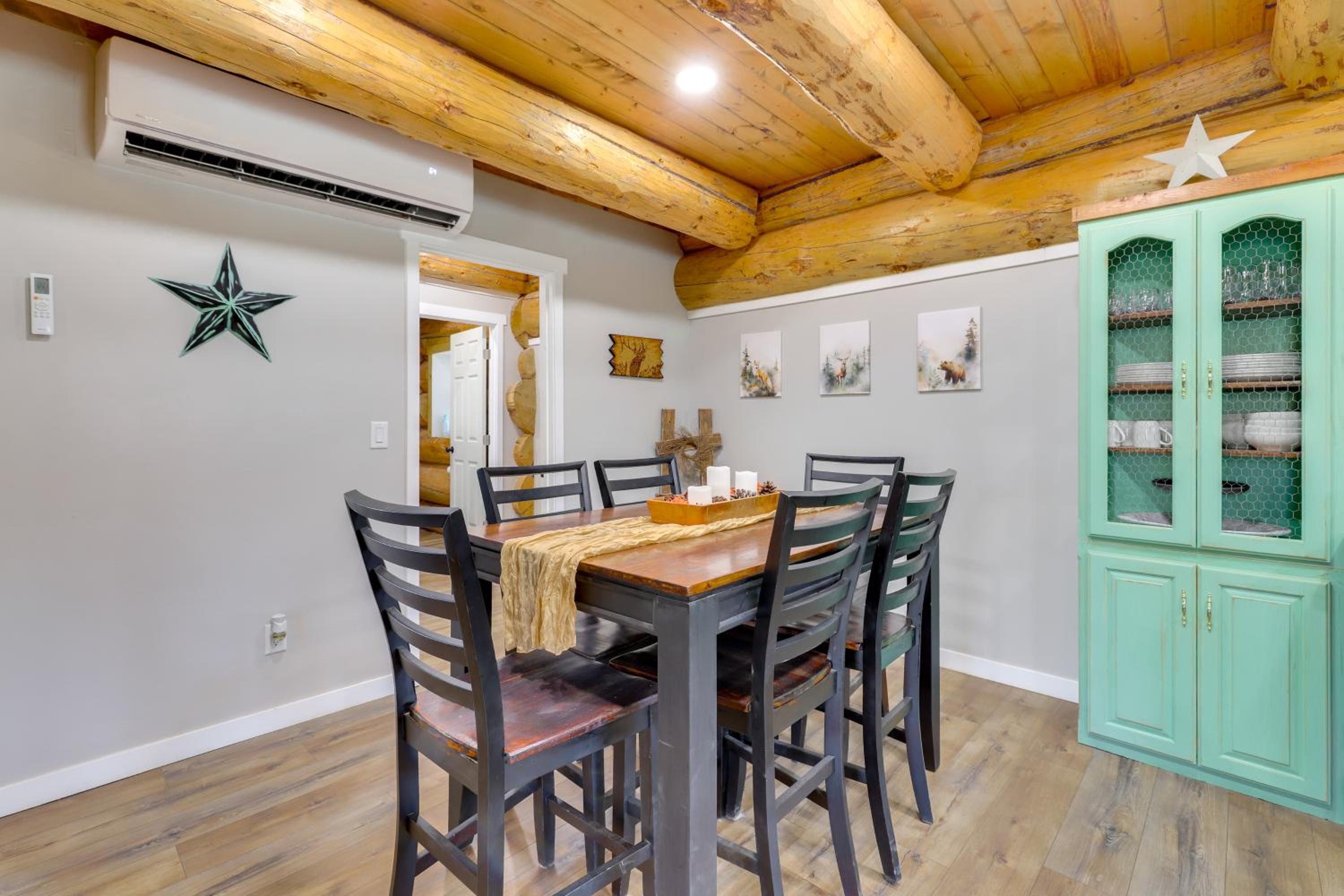 Rustic Cliff Ranch B - Uintah Basin Retreat!