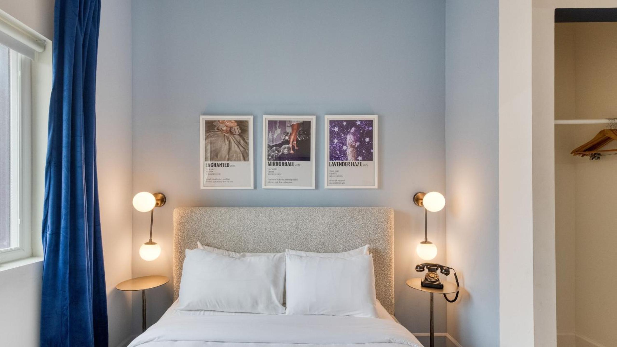 Sleeps 44 4 themed lofts w skyline balconies neon backdrops glam kitchens—perfect for Nashville group stays The Swift Retreat by AvantStay