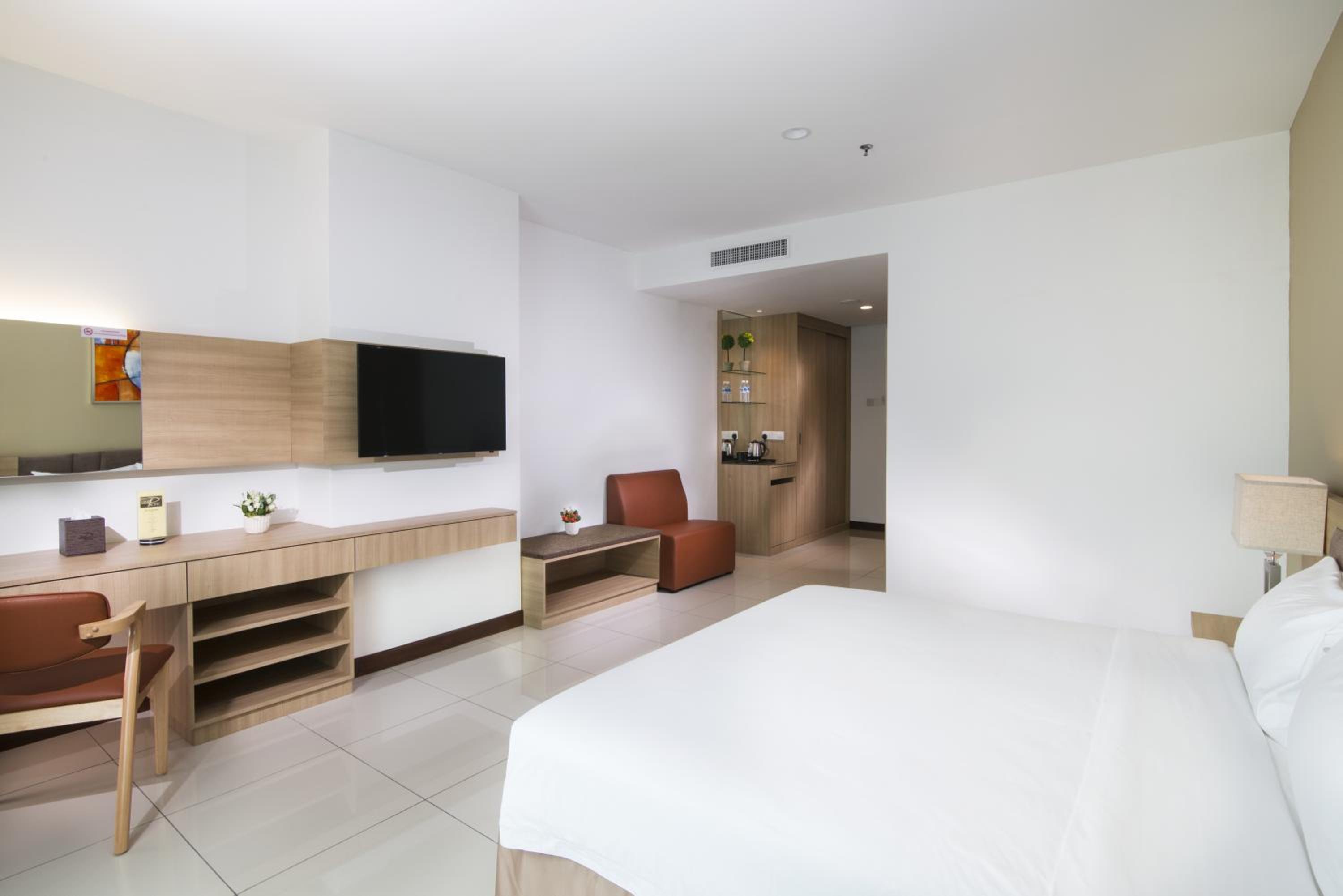 One Pacific Hotel and Serviced Apartments