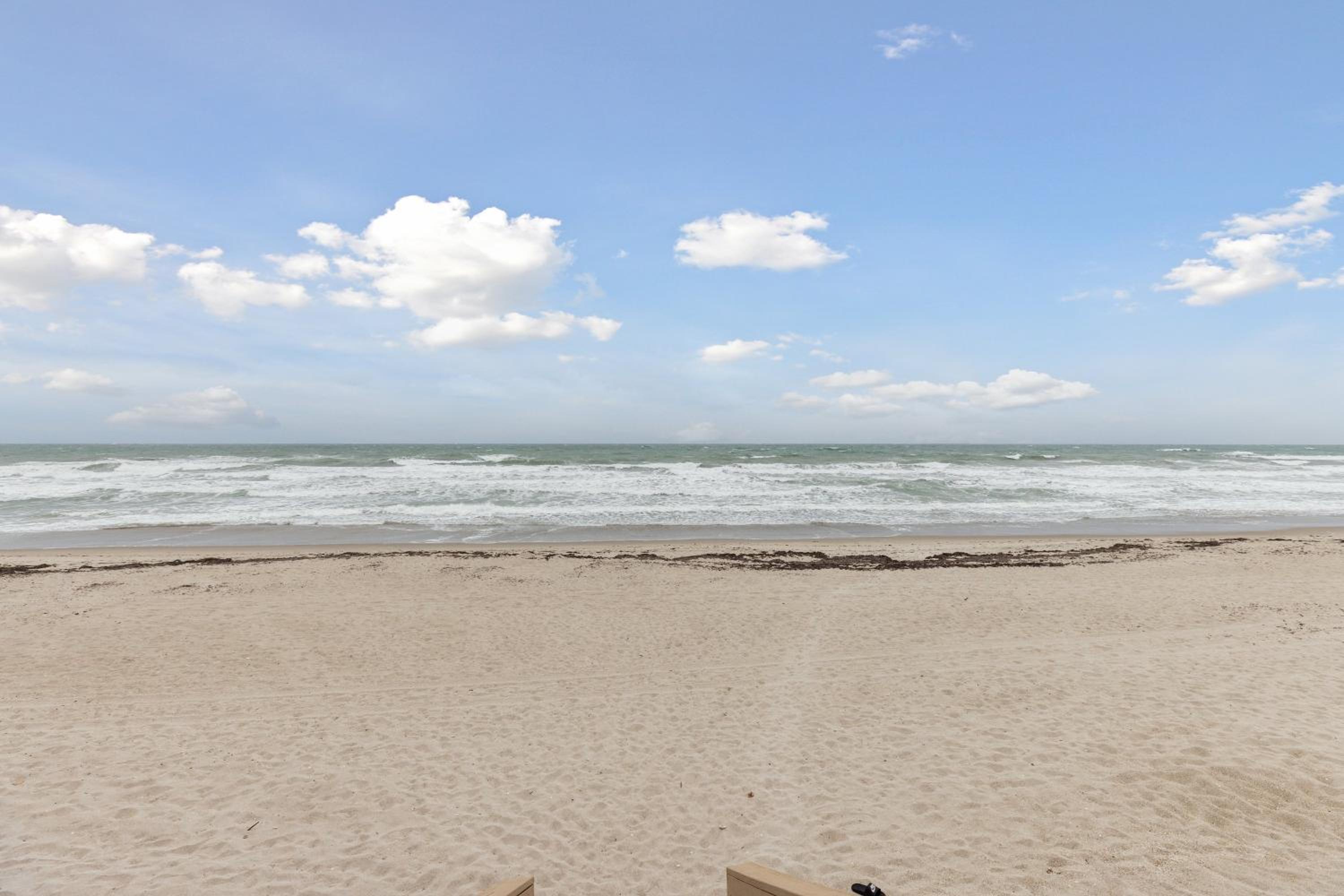 Ocean Walk 506