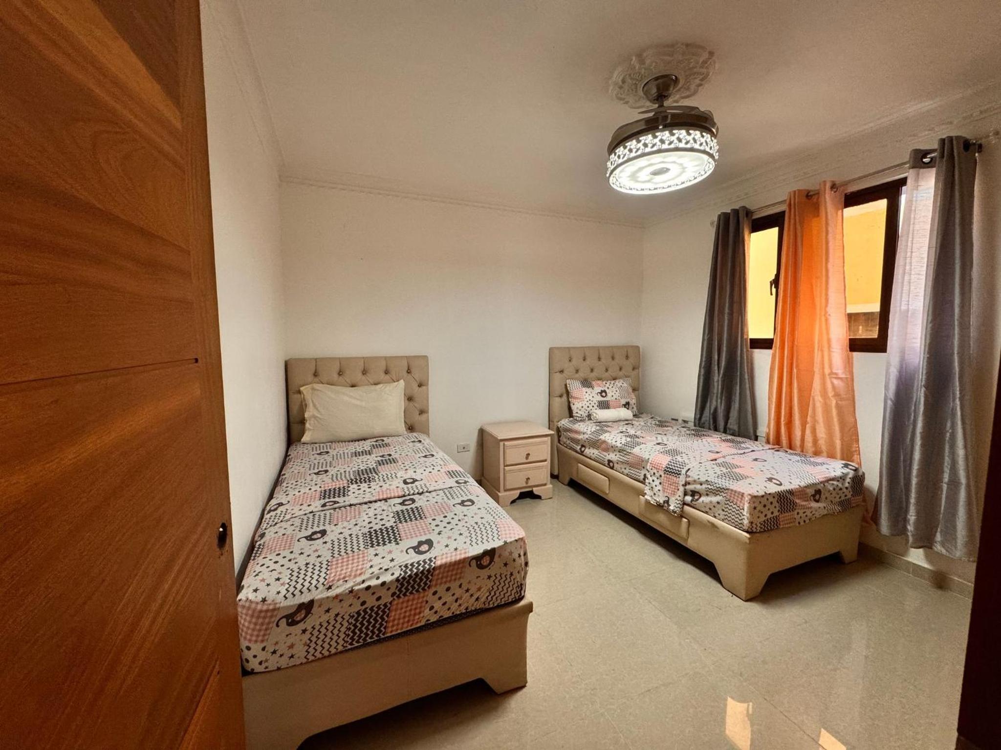 Santiago Amazing 4bedrooms Apt for group, spectacular WIFI, close to all fun