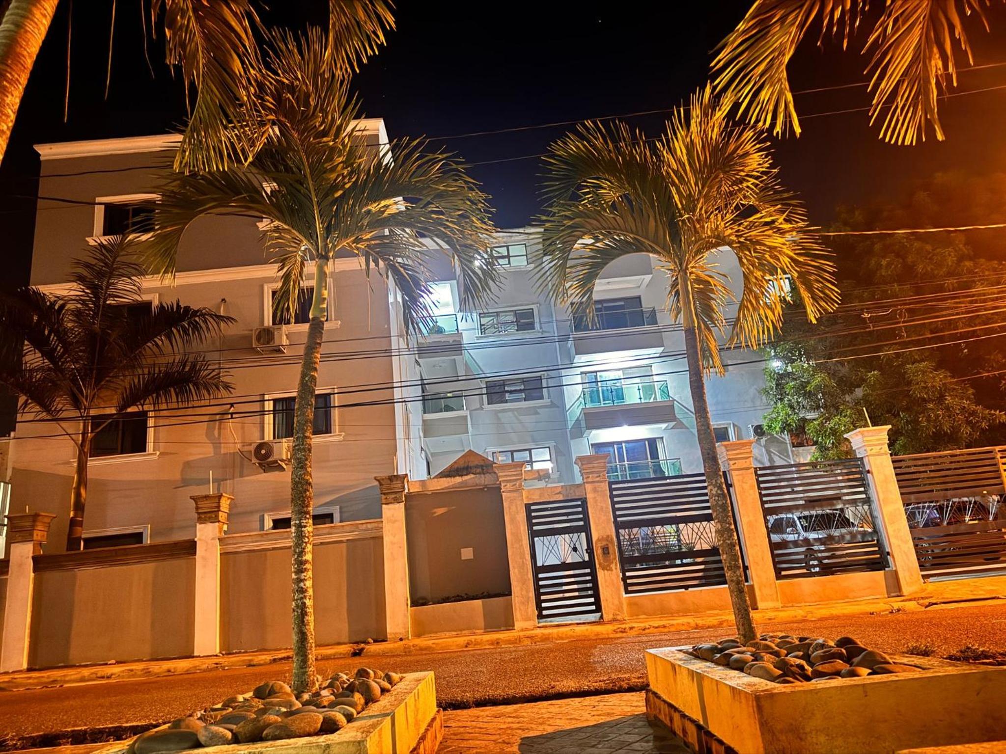 Santiago Amazing 4bedrooms Apt for group, spectacular WIFI, close to all fun