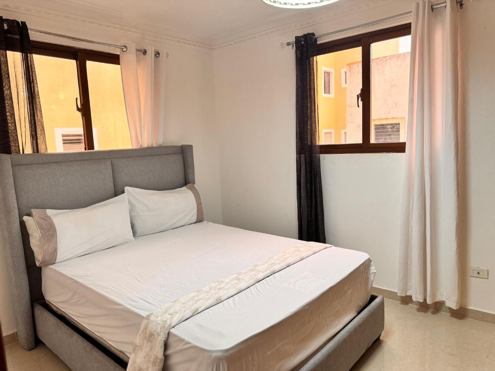 Santiago Amazing 4bedrooms Apt for group, spectacular WIFI, close to all fun