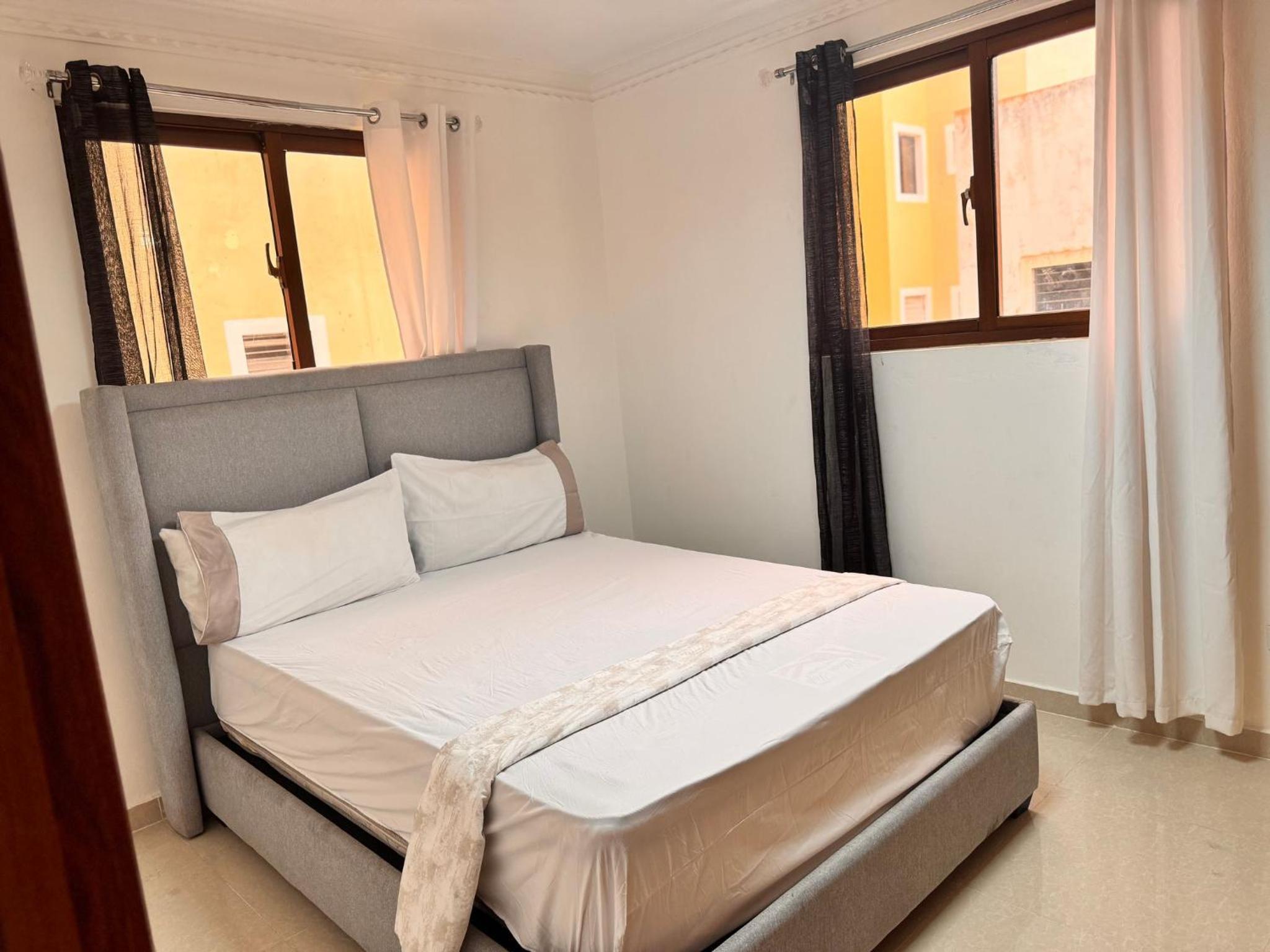 Santiago Amazing 4bedrooms Apt for group, spectacular WIFI, close to all fun