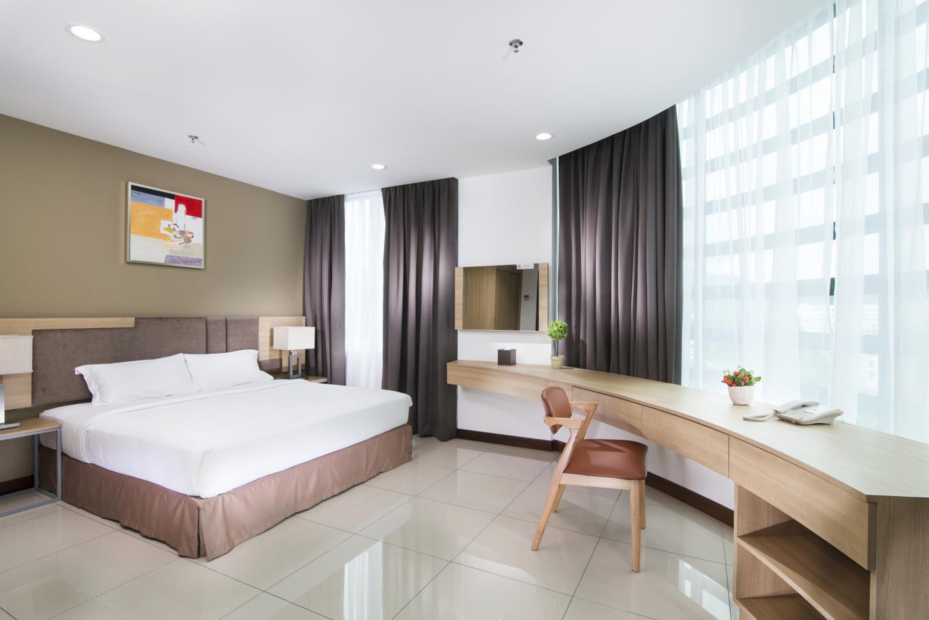 One Pacific Hotel and Serviced Apartments