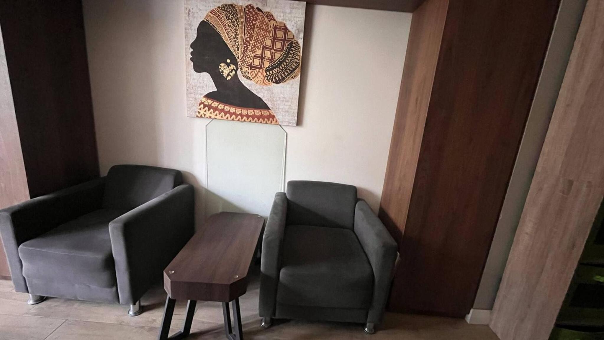 Charming 1-Bedroom Retreat in Heart of Accra