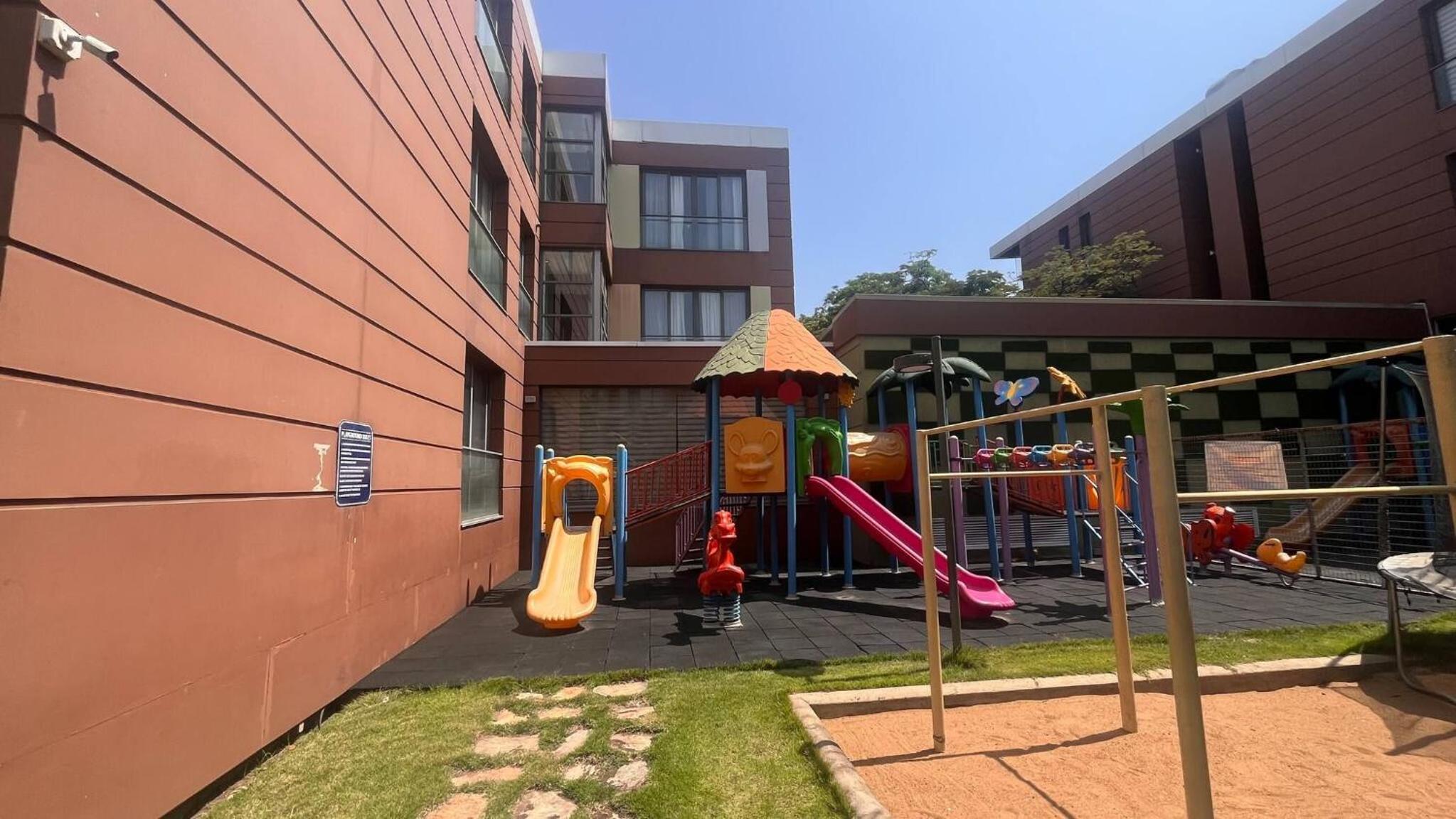Charming 1-Bedroom Retreat in Heart of Accra