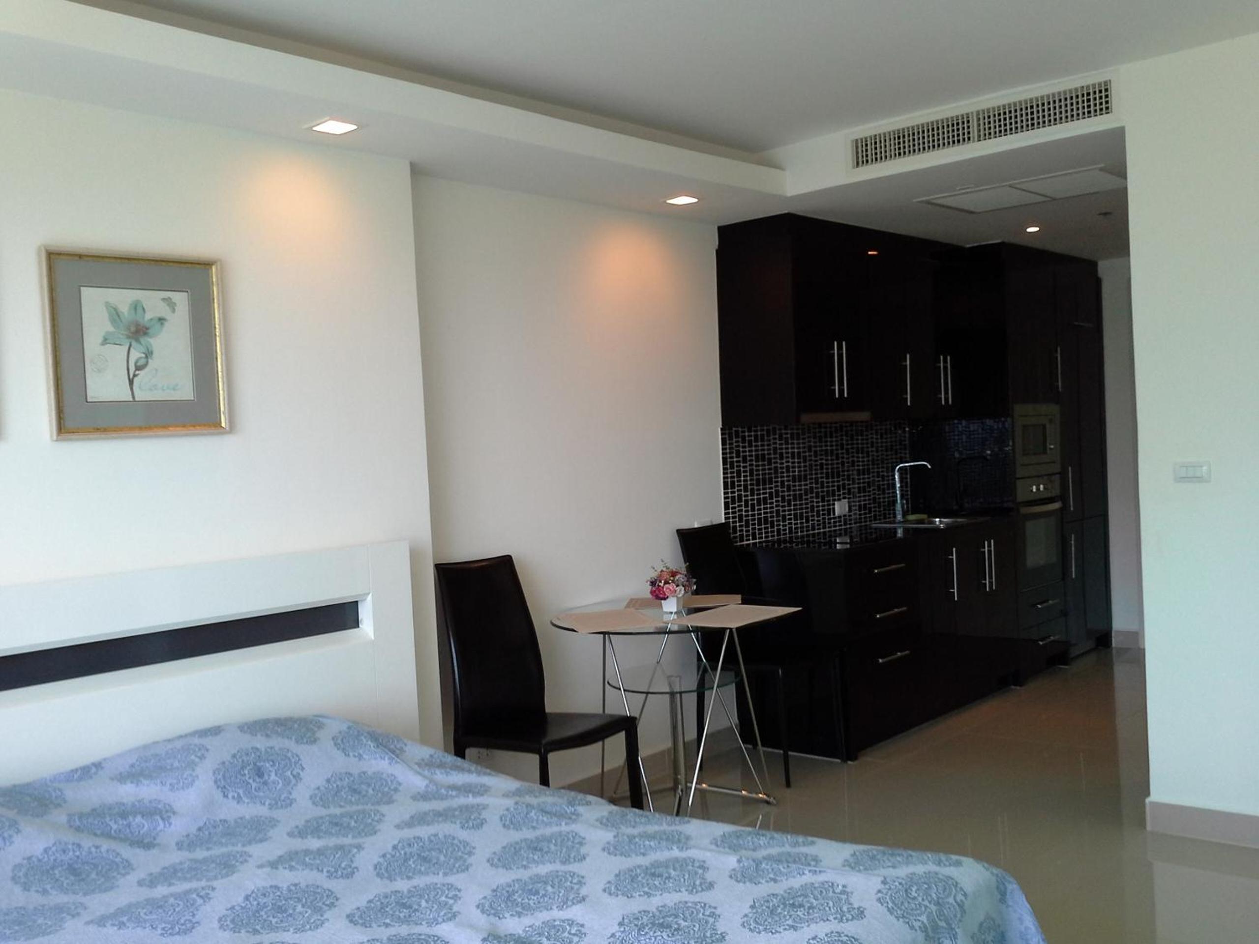 Cosy Beach View Apartments