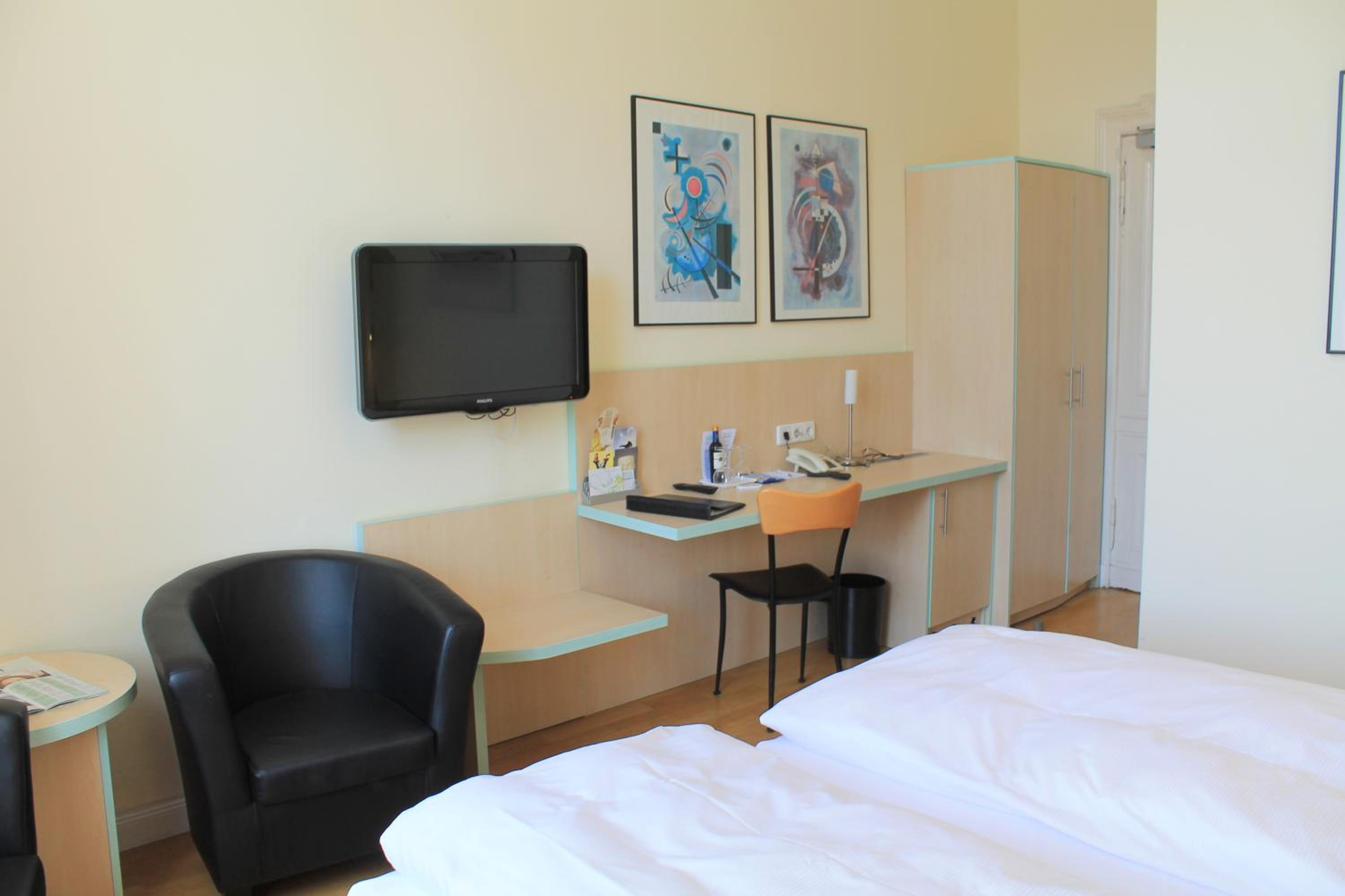 Berlin Vacations - Hotel Hansablick - Property Image 1