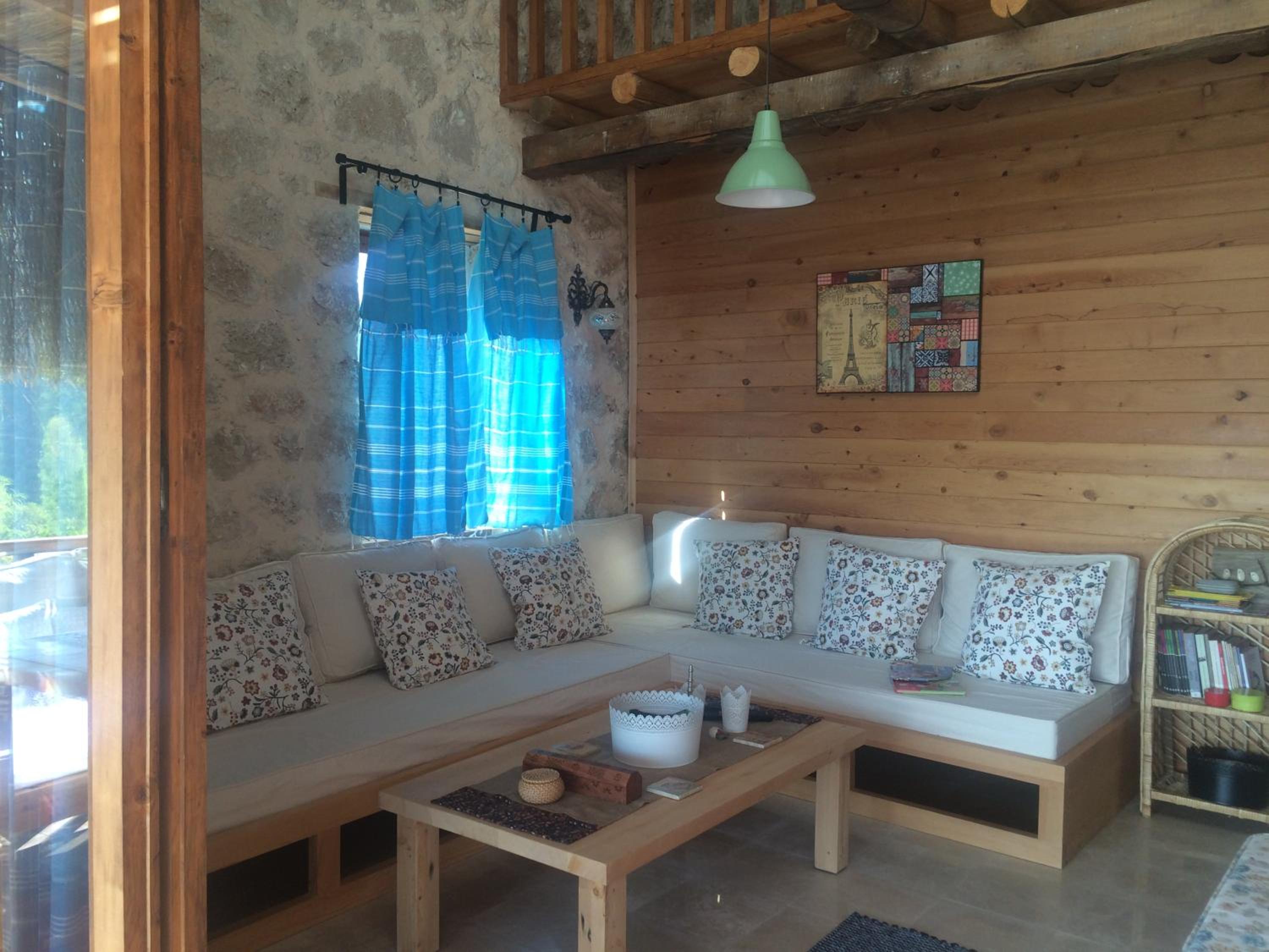 Ambar Evleri