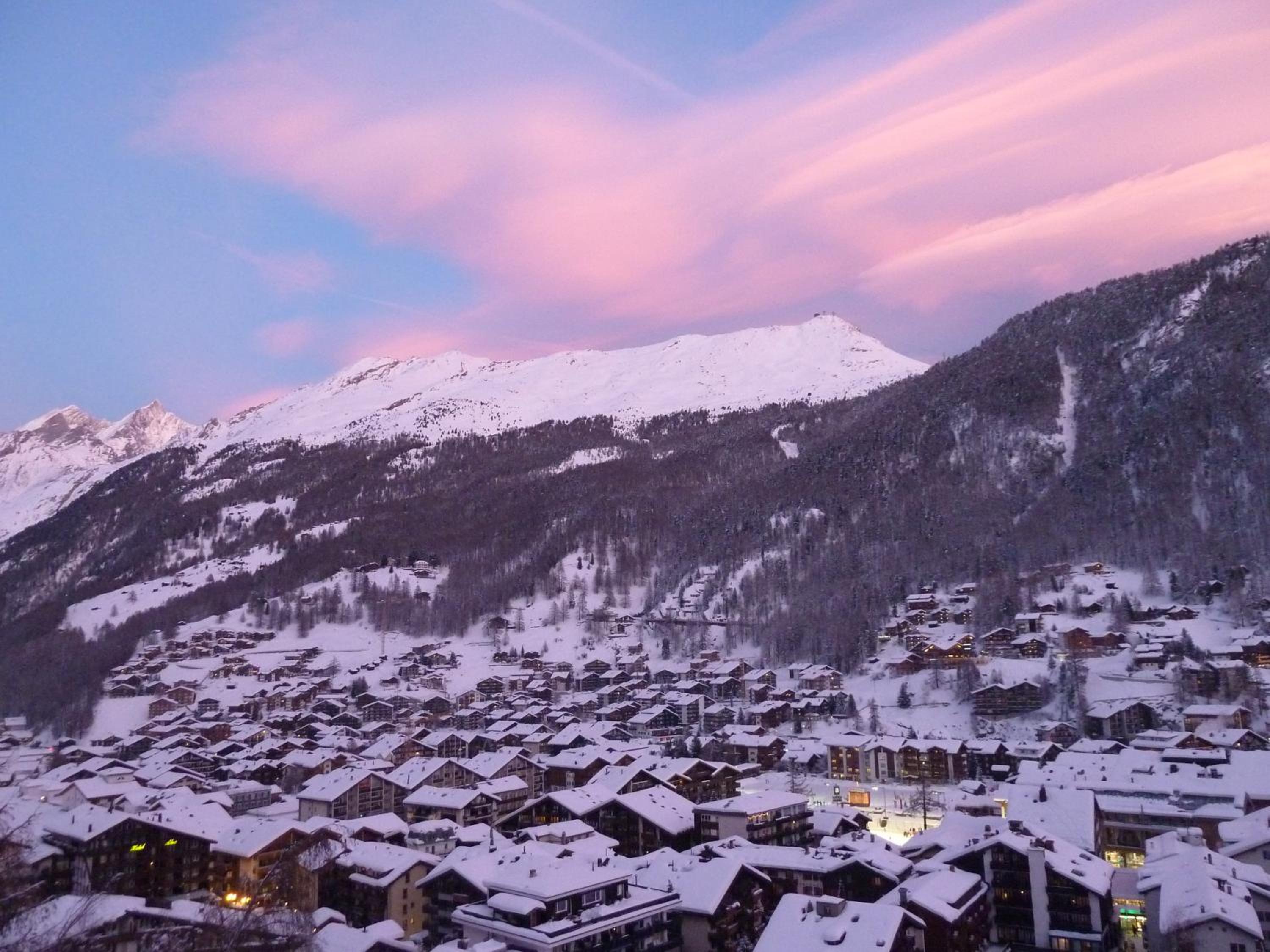 Zermatt Panoramic View Flat