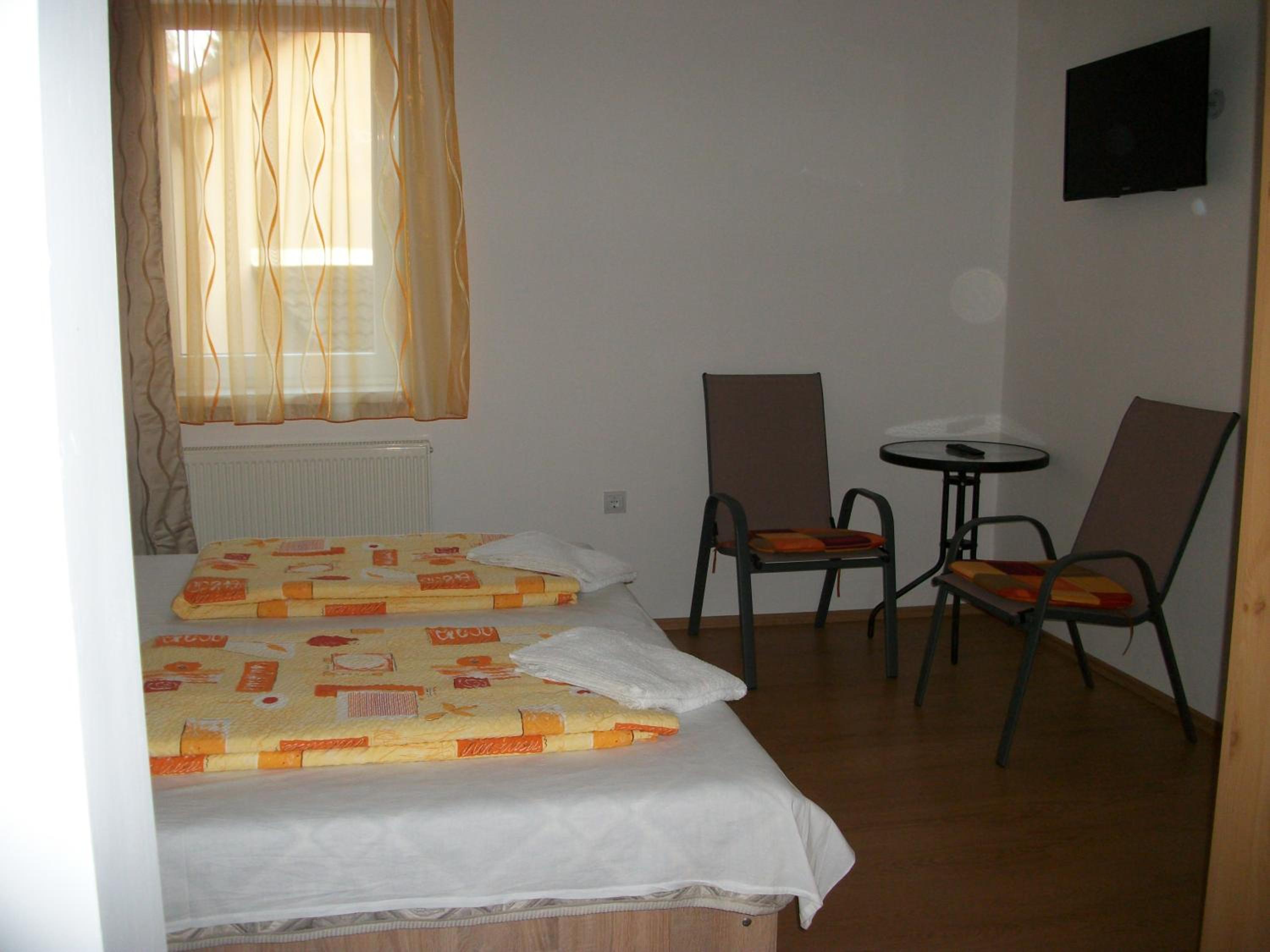 Photo 32