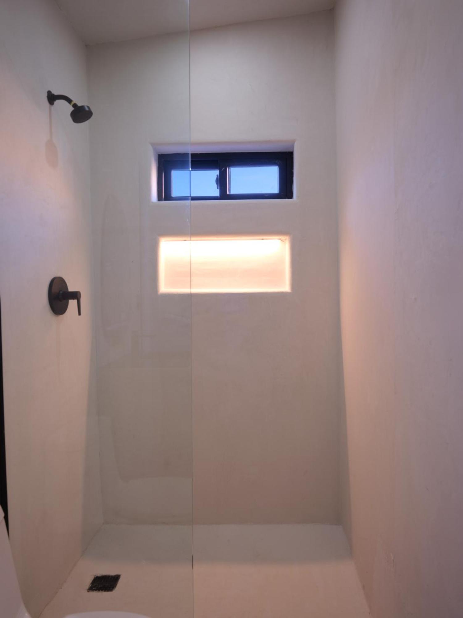 The Nicho House 4BD Ultra Modern Adobe Near Plaza