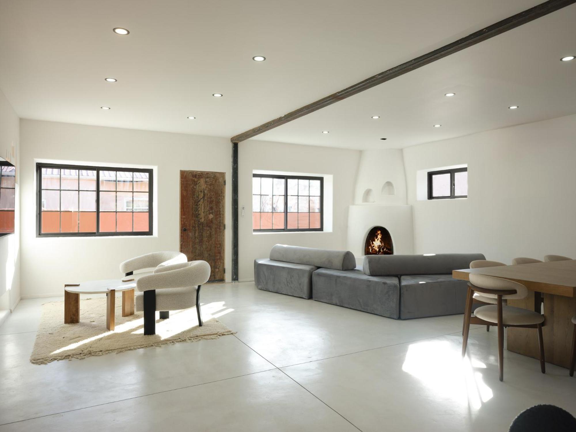 The Nicho House 4BD Ultra Modern Adobe Near Plaza