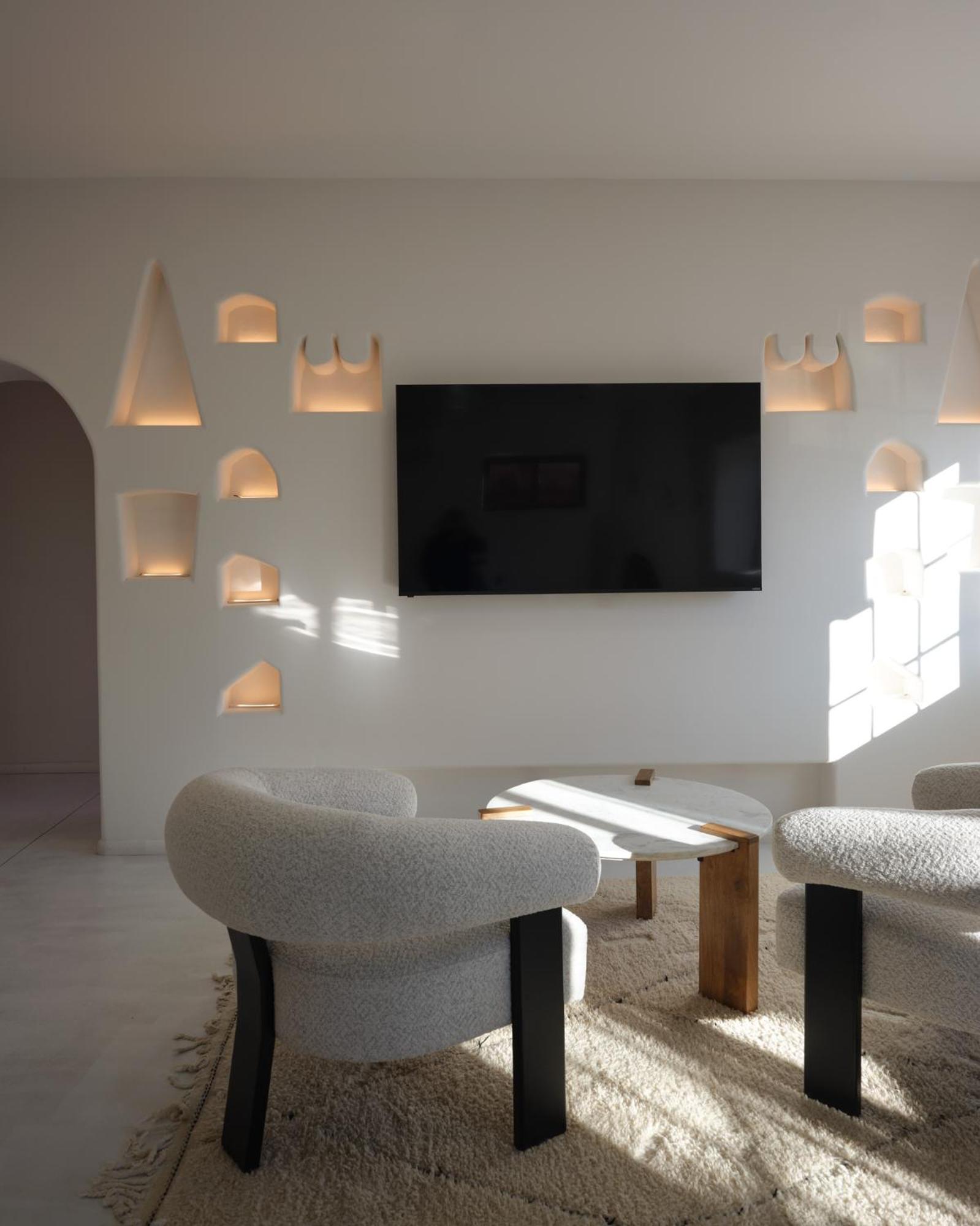The Nicho House 4BD Ultra Modern Adobe Near Plaza