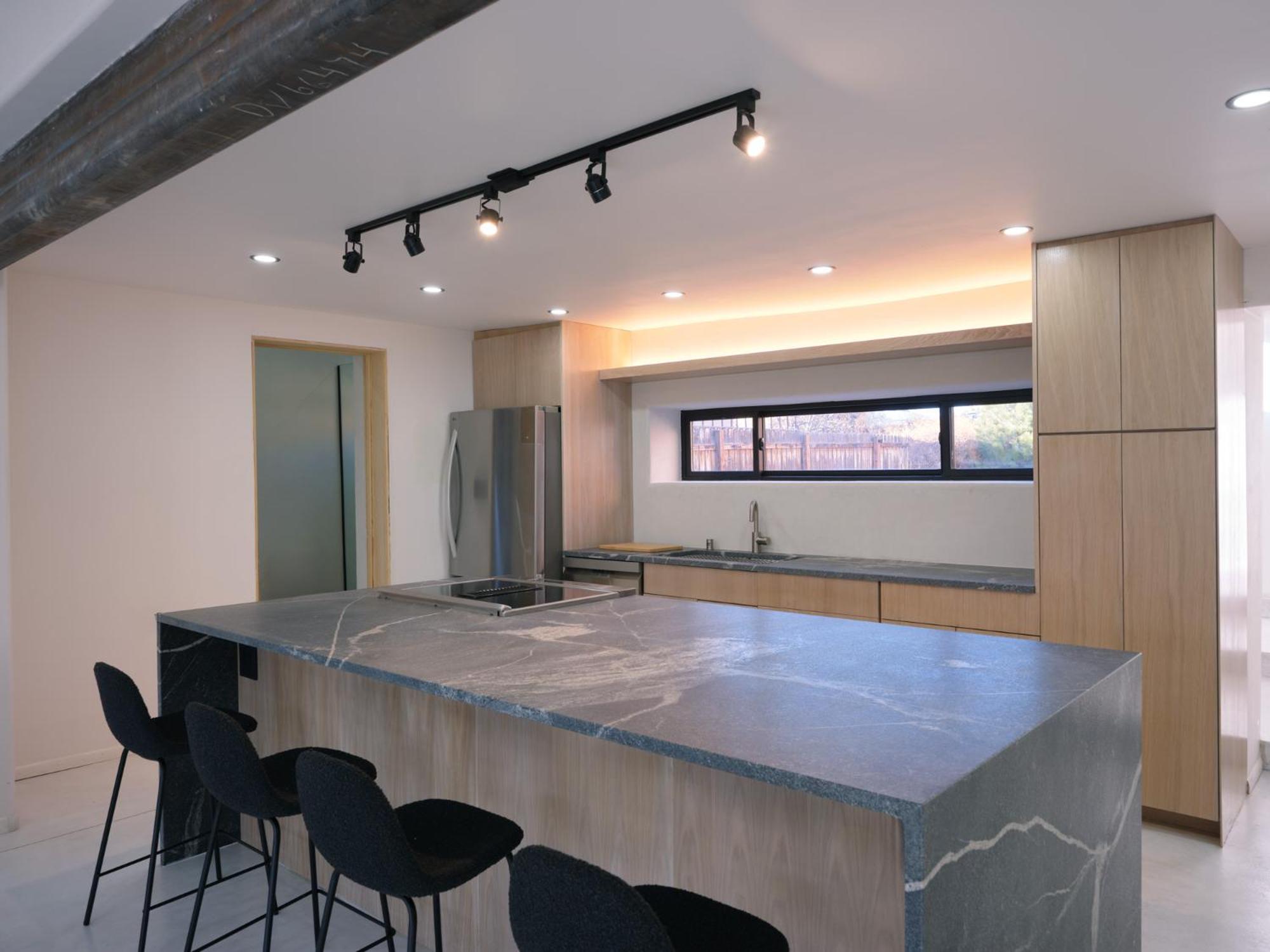The Nicho House 4BD Ultra Modern Adobe Near Plaza