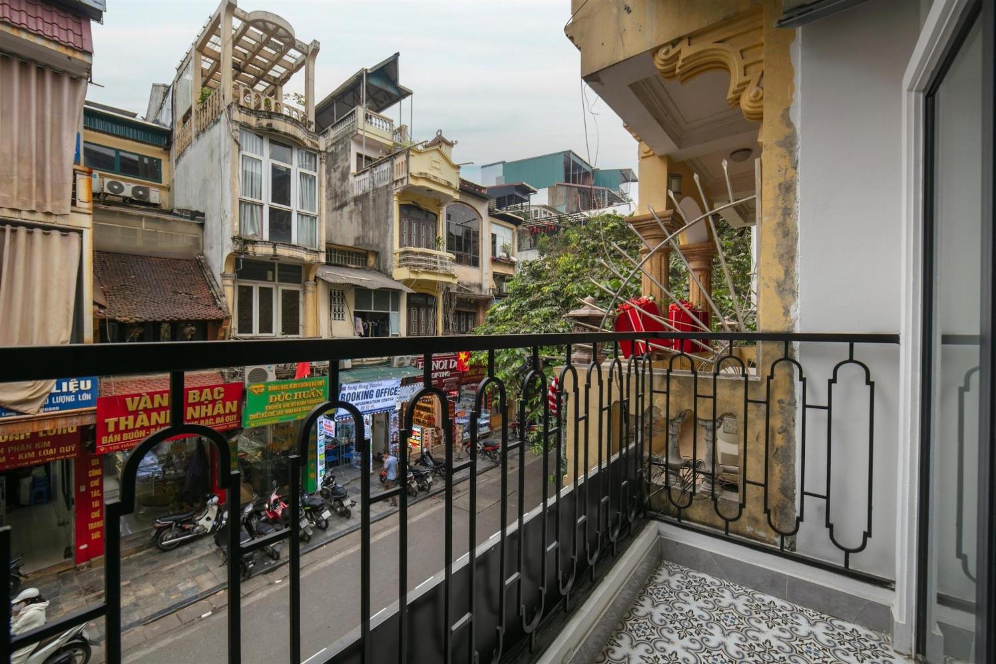 Hanoi Hostel & Rooftop Bar