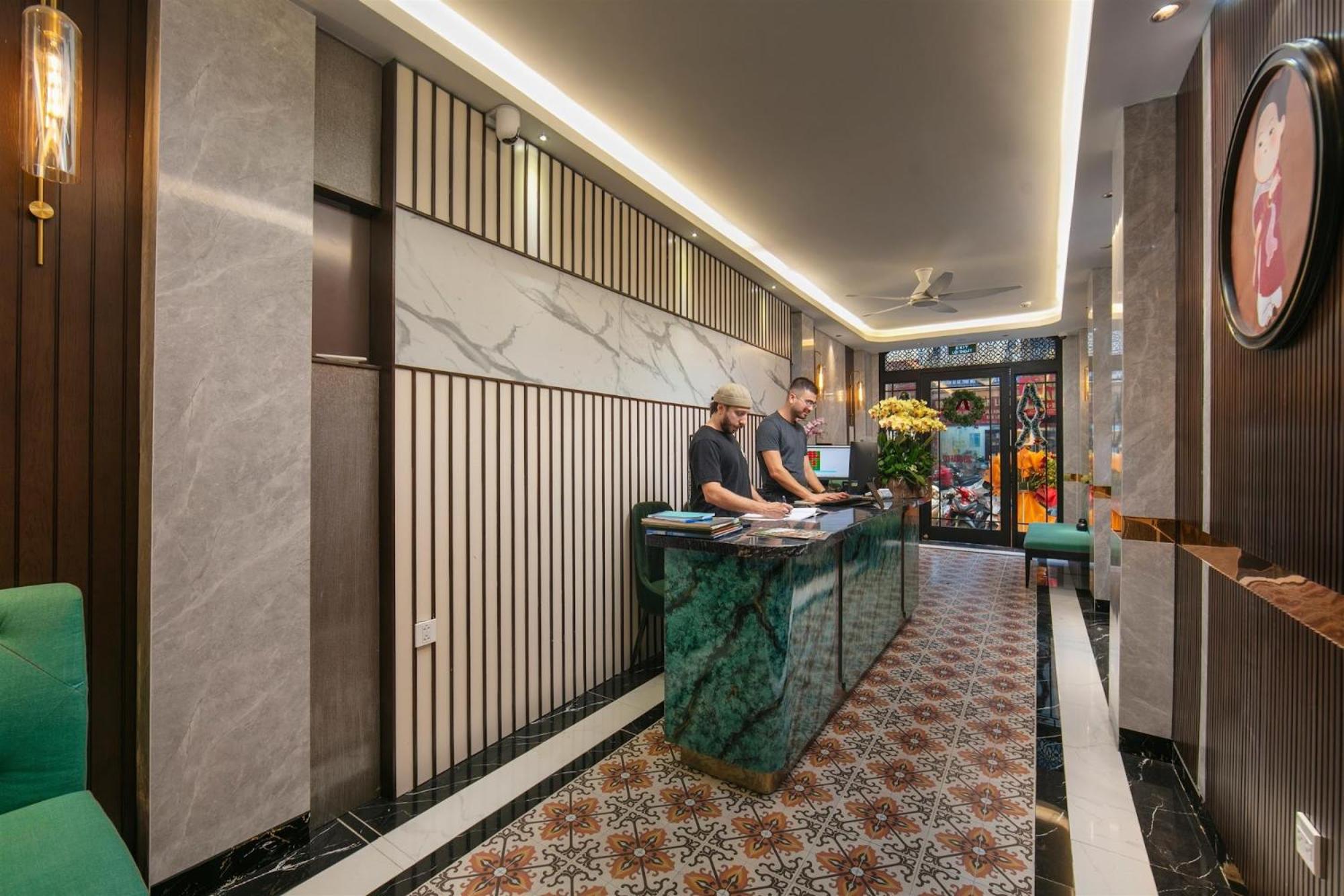 Hanoi Hostel & Rooftop Bar