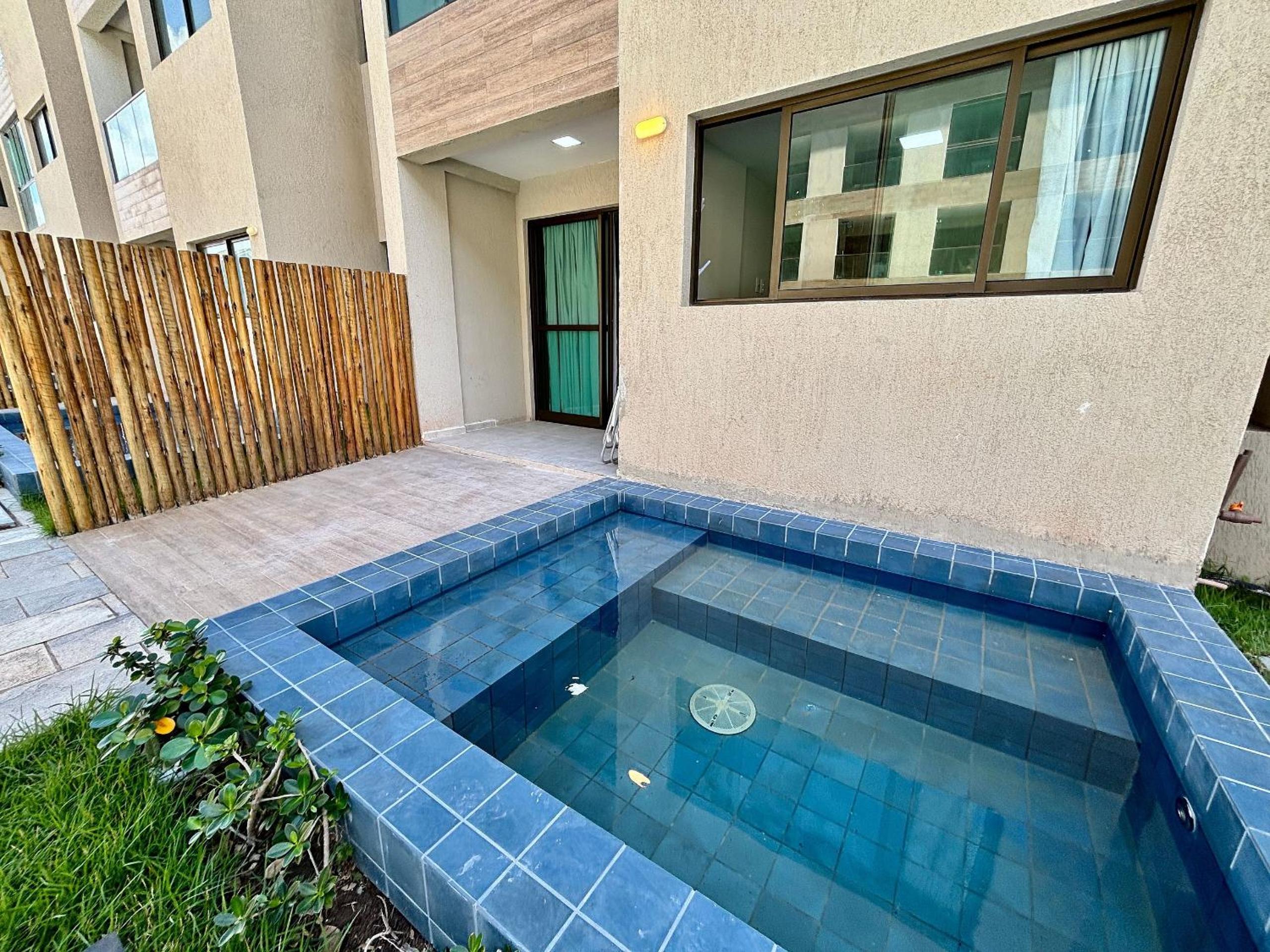 Max Carneiros Suítes - Com e sem piscina privativa