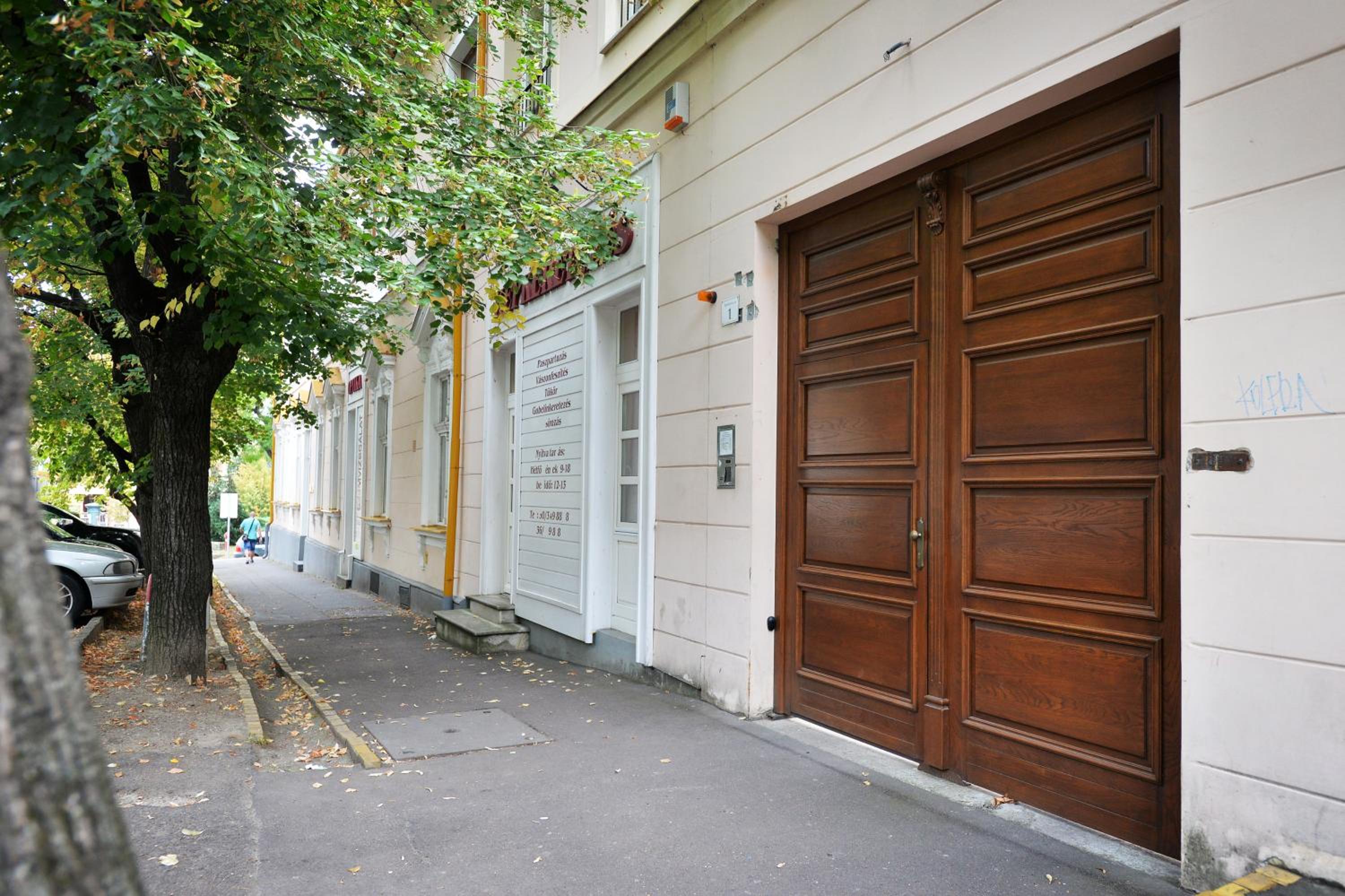 Photo 18