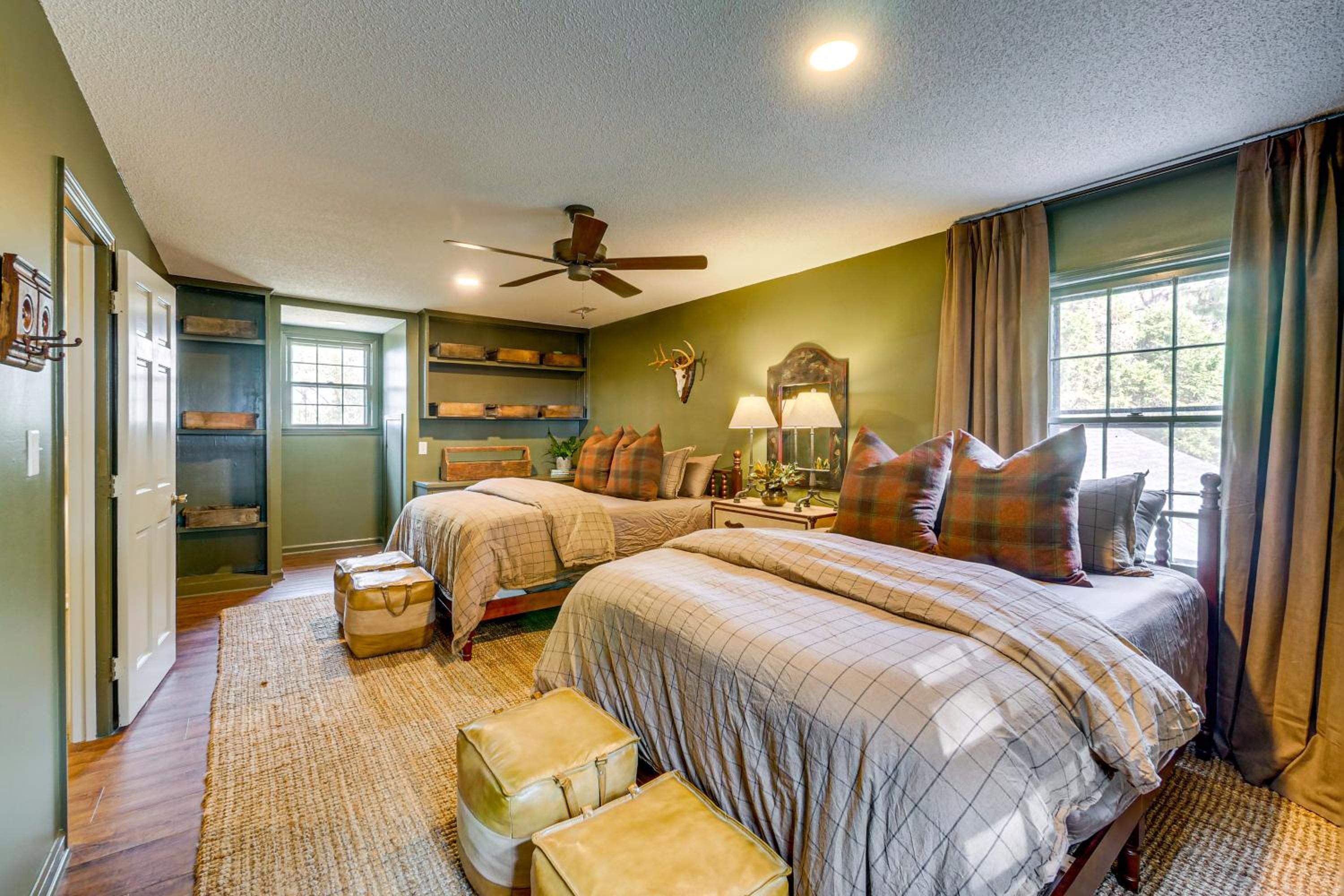 Fishing Ponds Peaceful Tifton Getaway