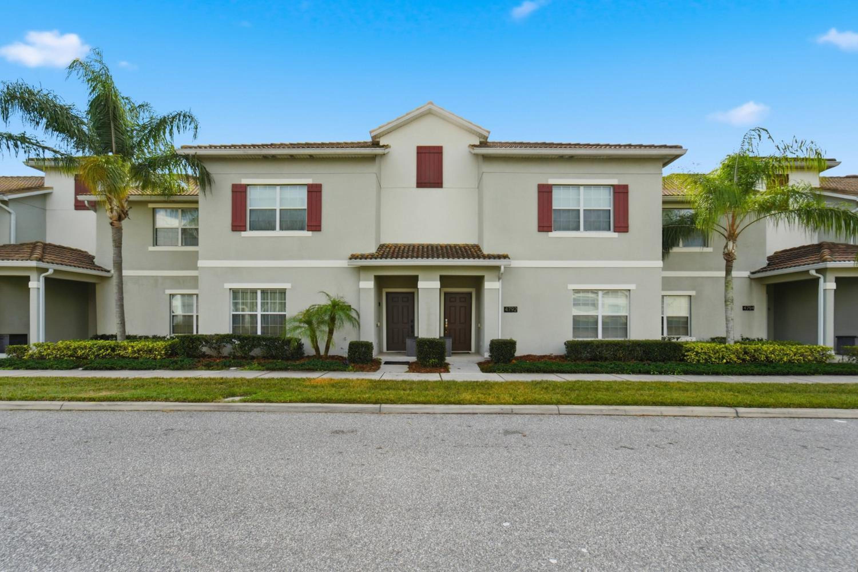 4BR Home at Storey Lake Near Disney