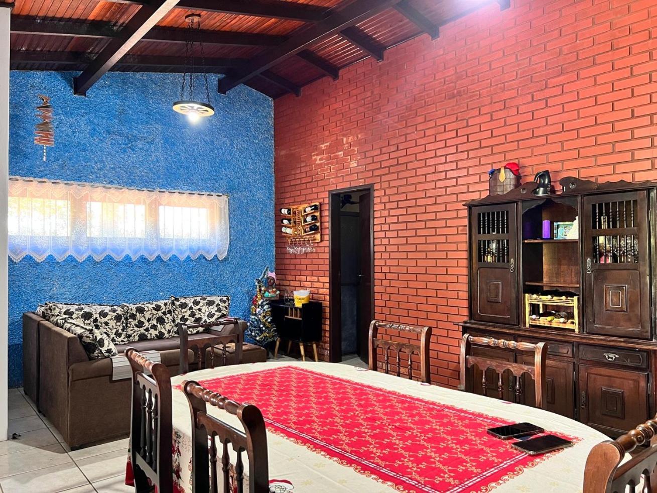Casa de Campo Pet Friendly com Churrasqueira