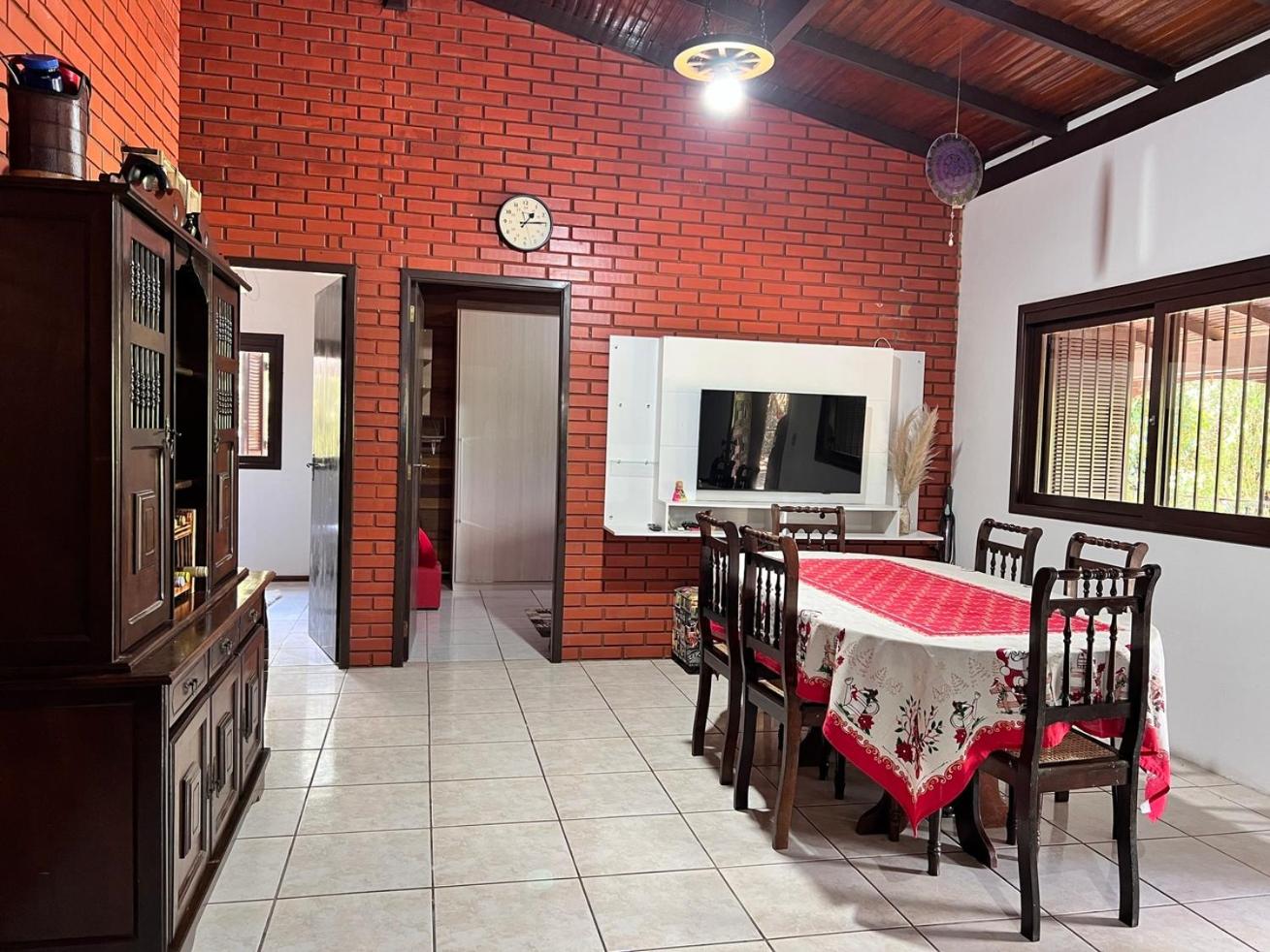 Casa de Campo Pet Friendly com Churrasqueira