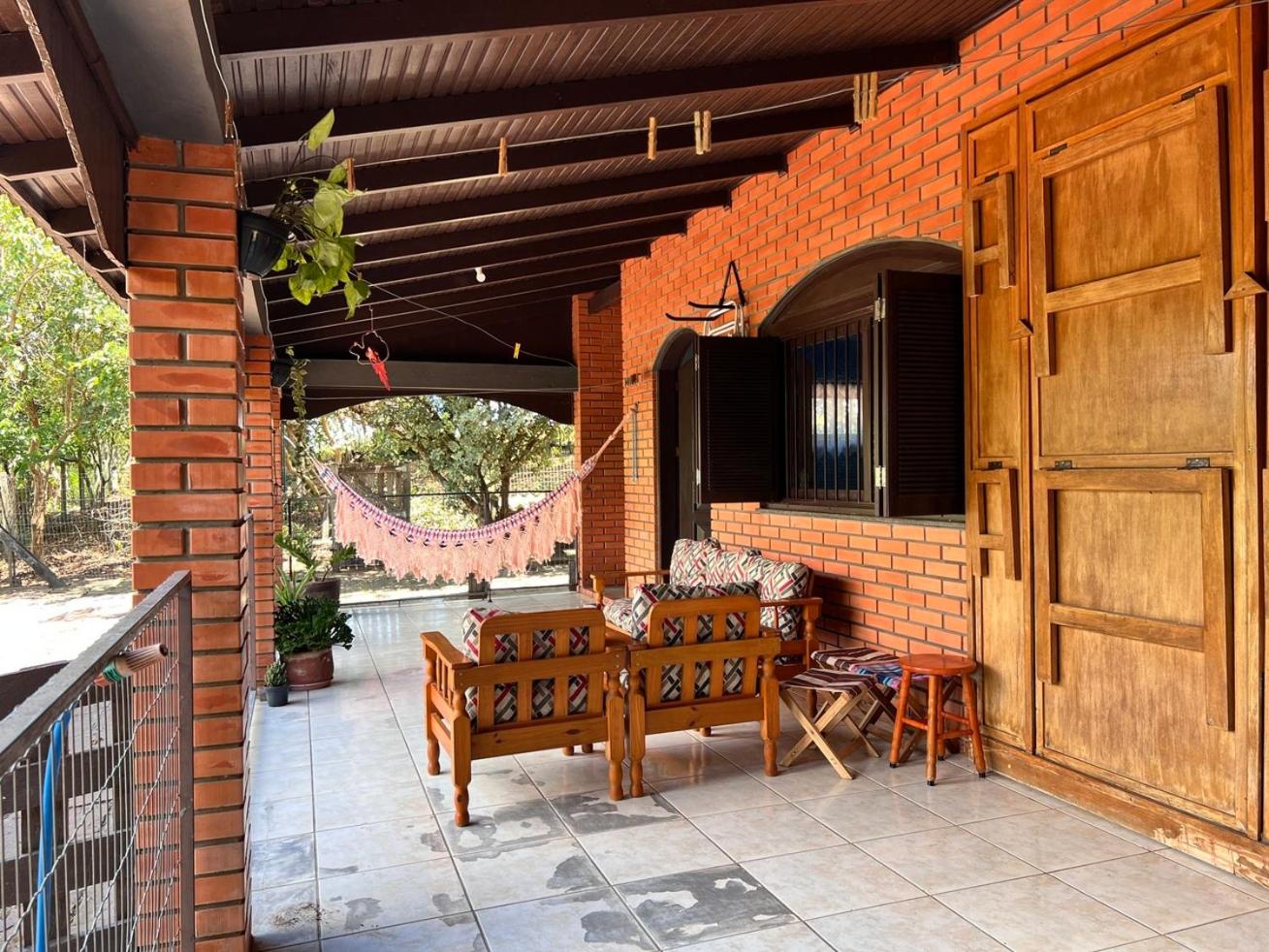 Casa de Campo Pet Friendly com Churrasqueira
