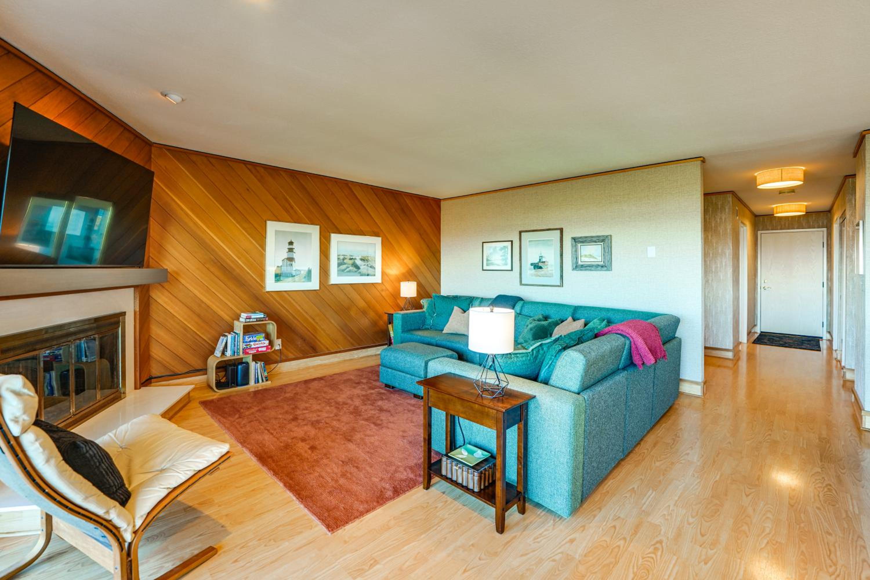 Stunning Ocean Views! Oregon Coast Condo