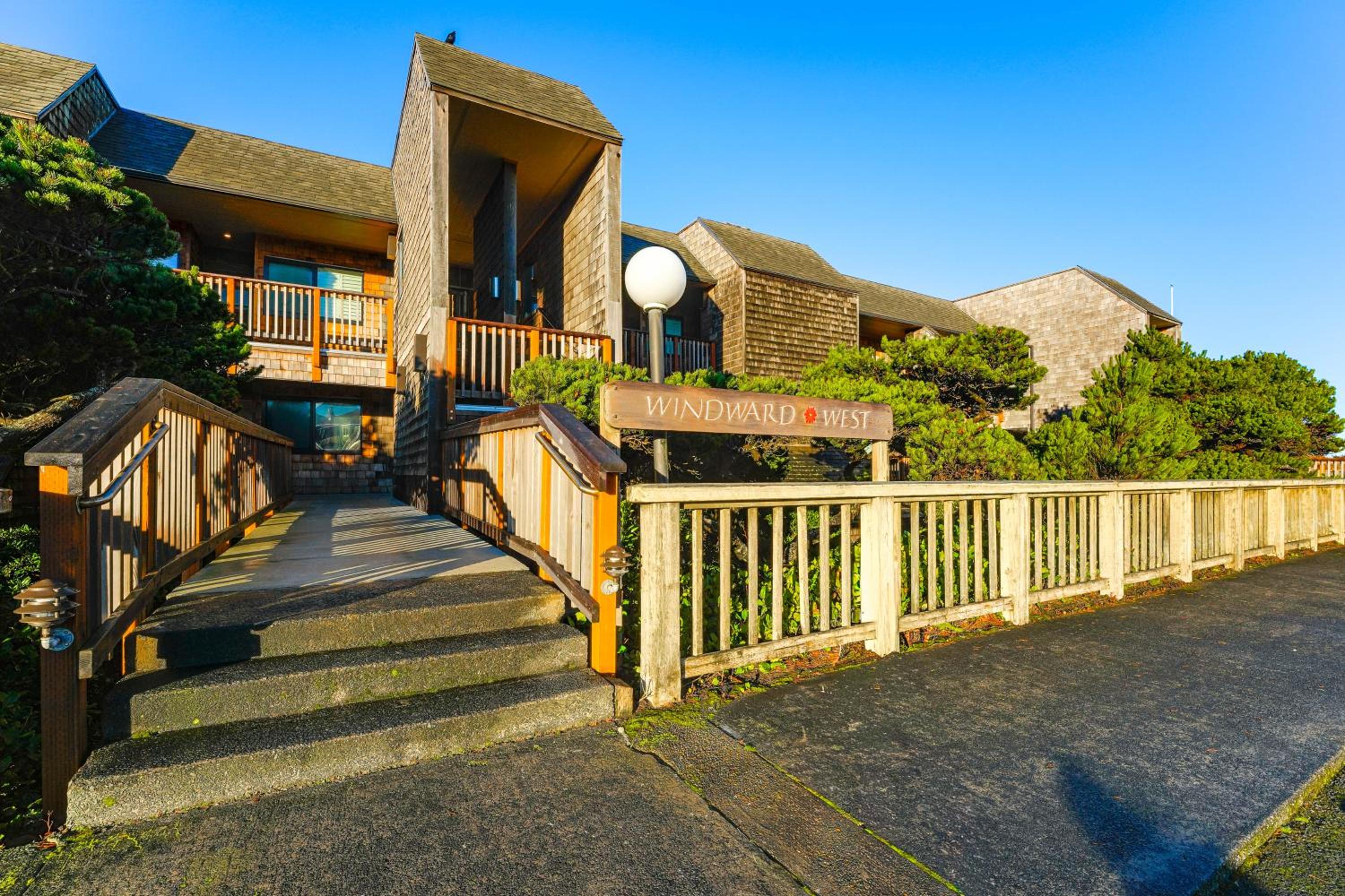 Stunning Ocean Views! Oregon Coast Condo
