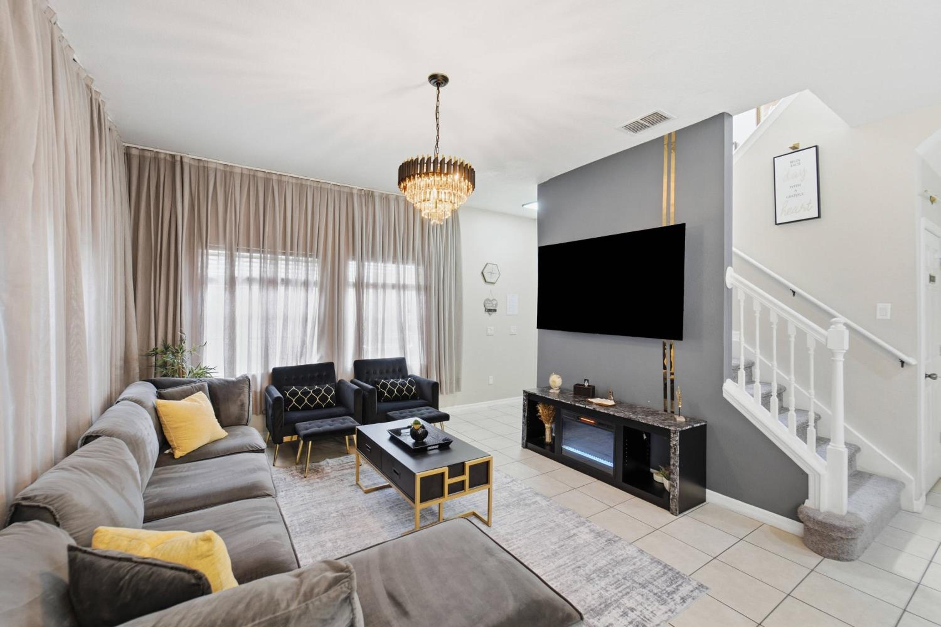 Charming 4BR Home Near Disney Bella Vida