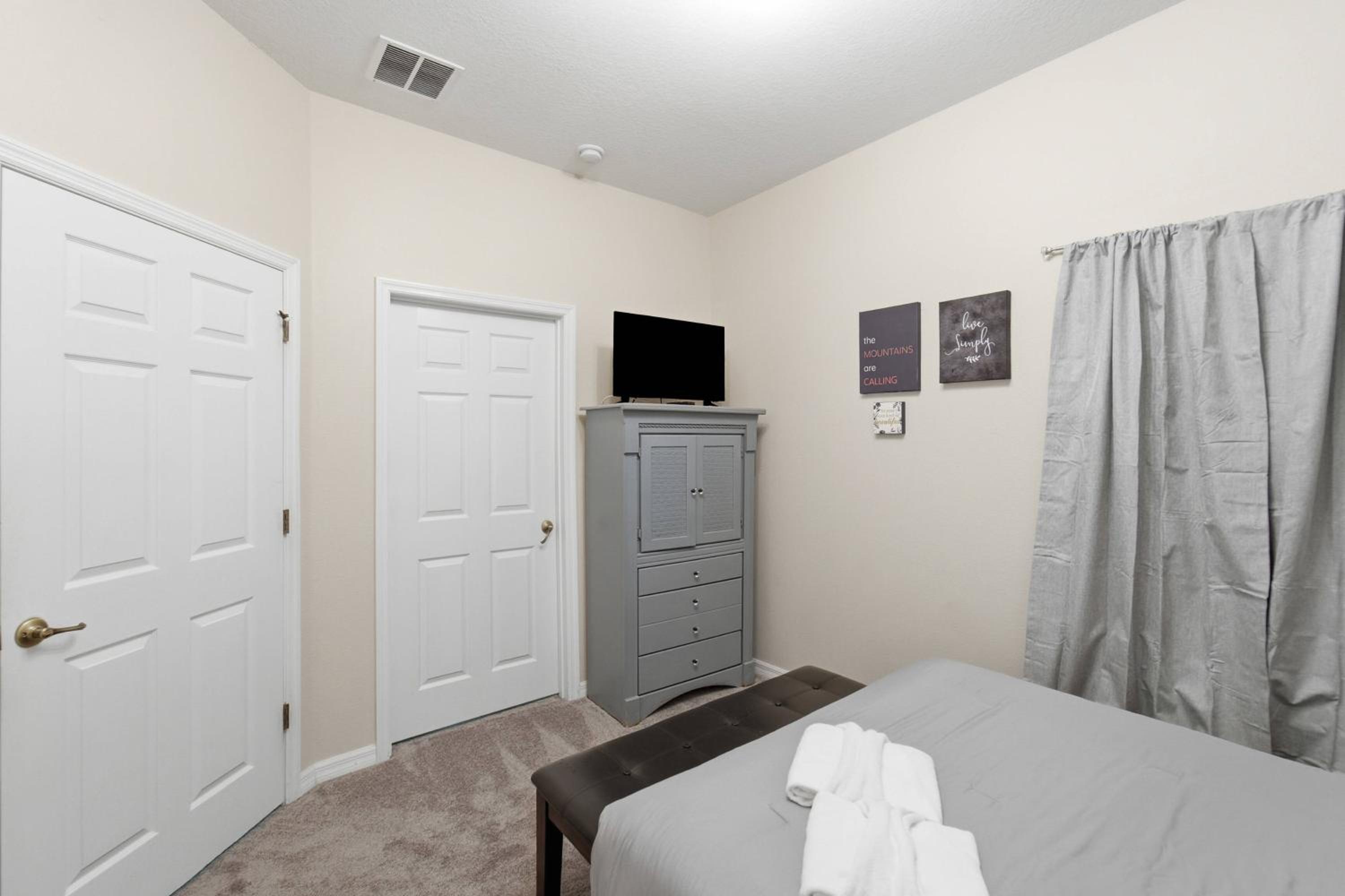 Charming 4BR Home Near Disney Bella Vida