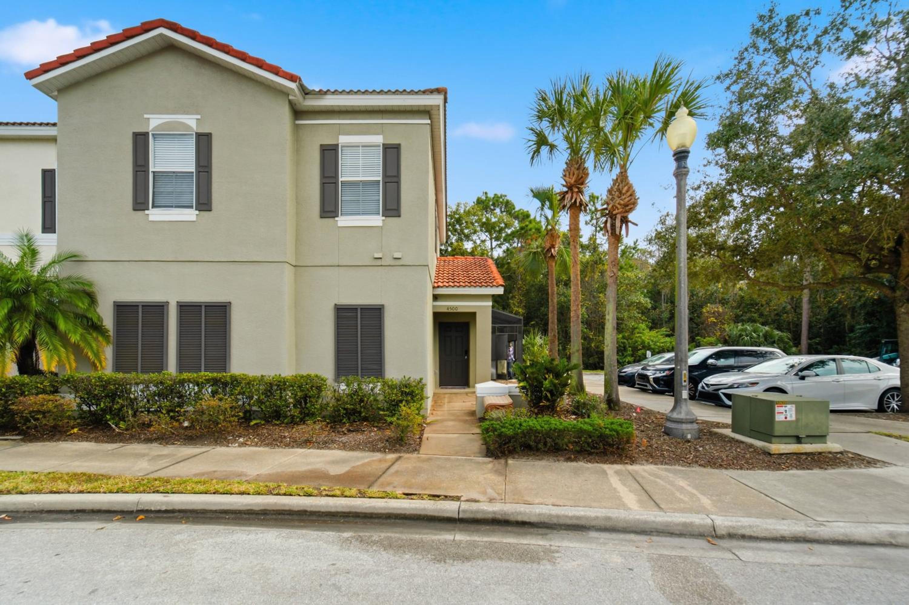 Charming 4BR Home Near Disney Bella Vida