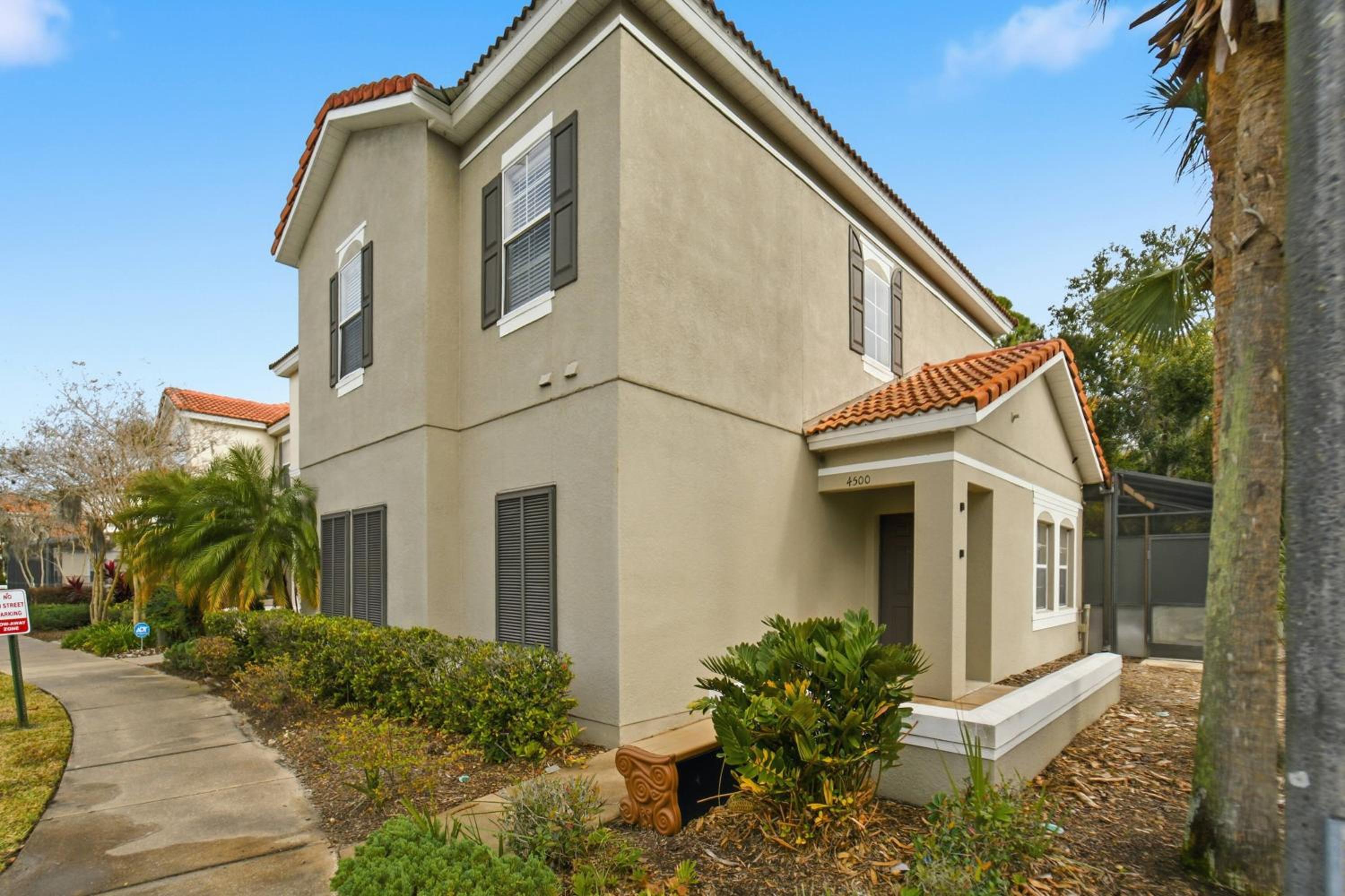 Charming 4BR Home Near Disney Bella Vida