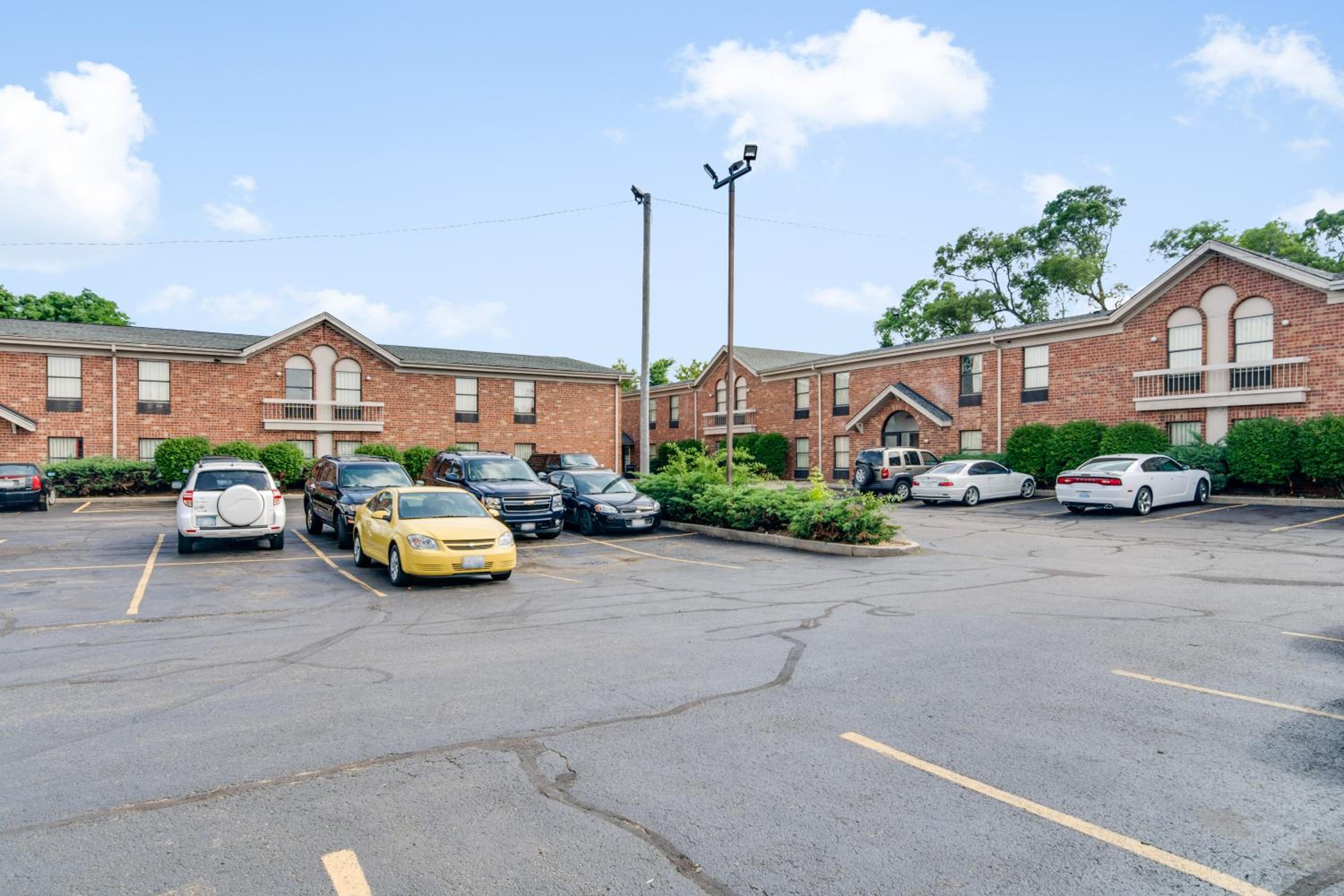 Waukegan Vacations - Motel 6-Waukegan, IL - Property Image 37