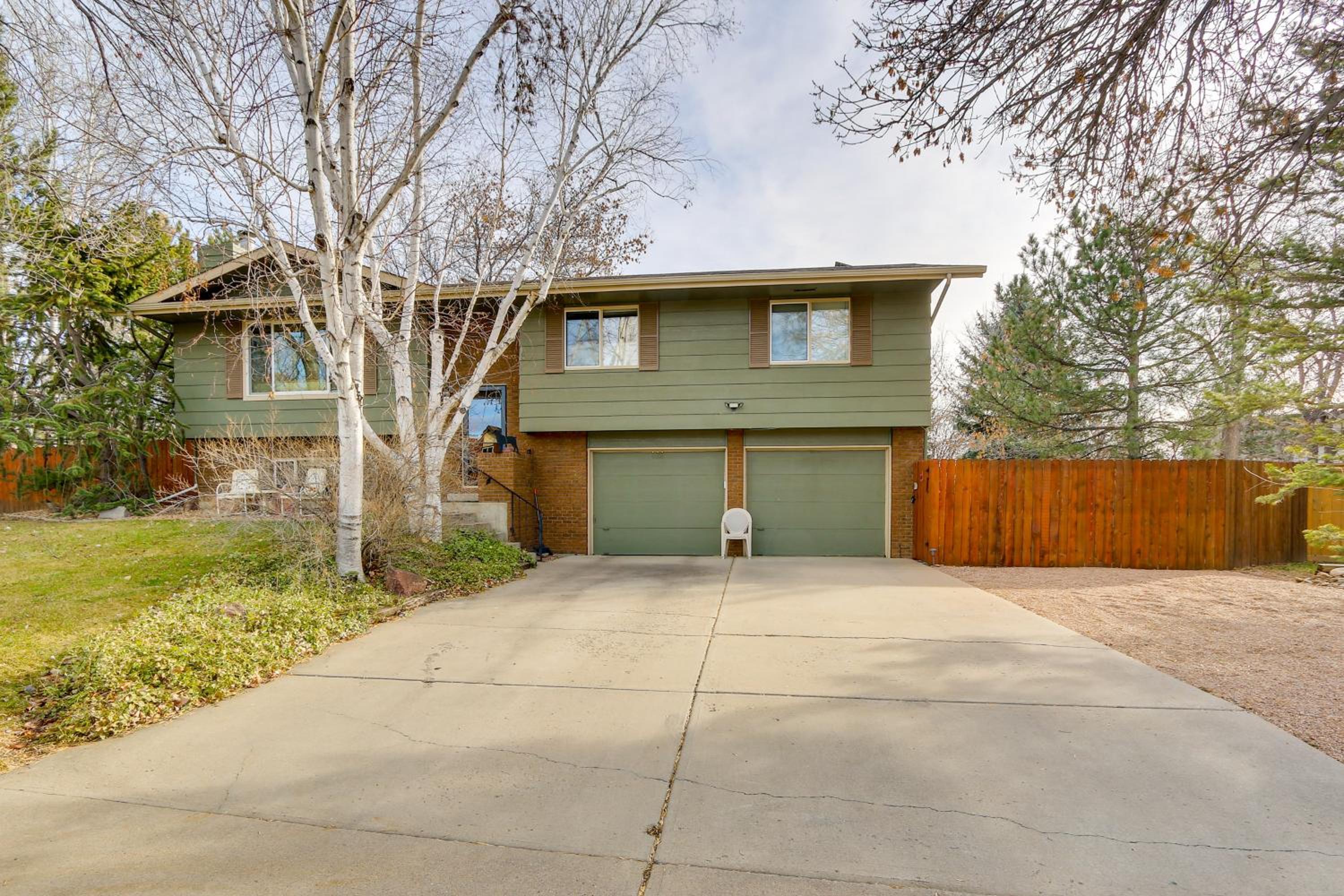 6 Mi to Dtwn Fort Collins Cozy Apt with Shared Yard