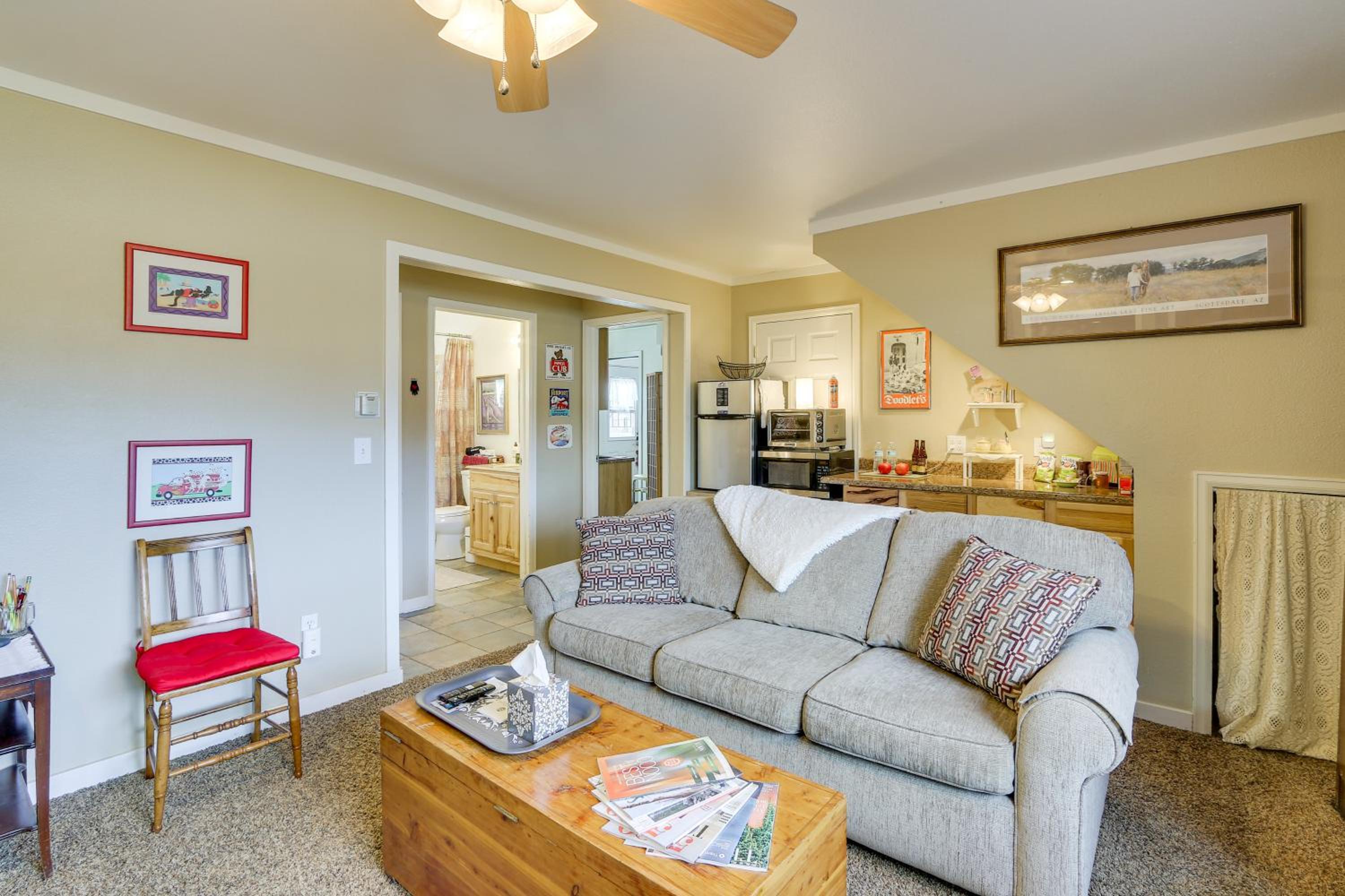 6 Mi to Dtwn Fort Collins Cozy Apt with Shared Yard