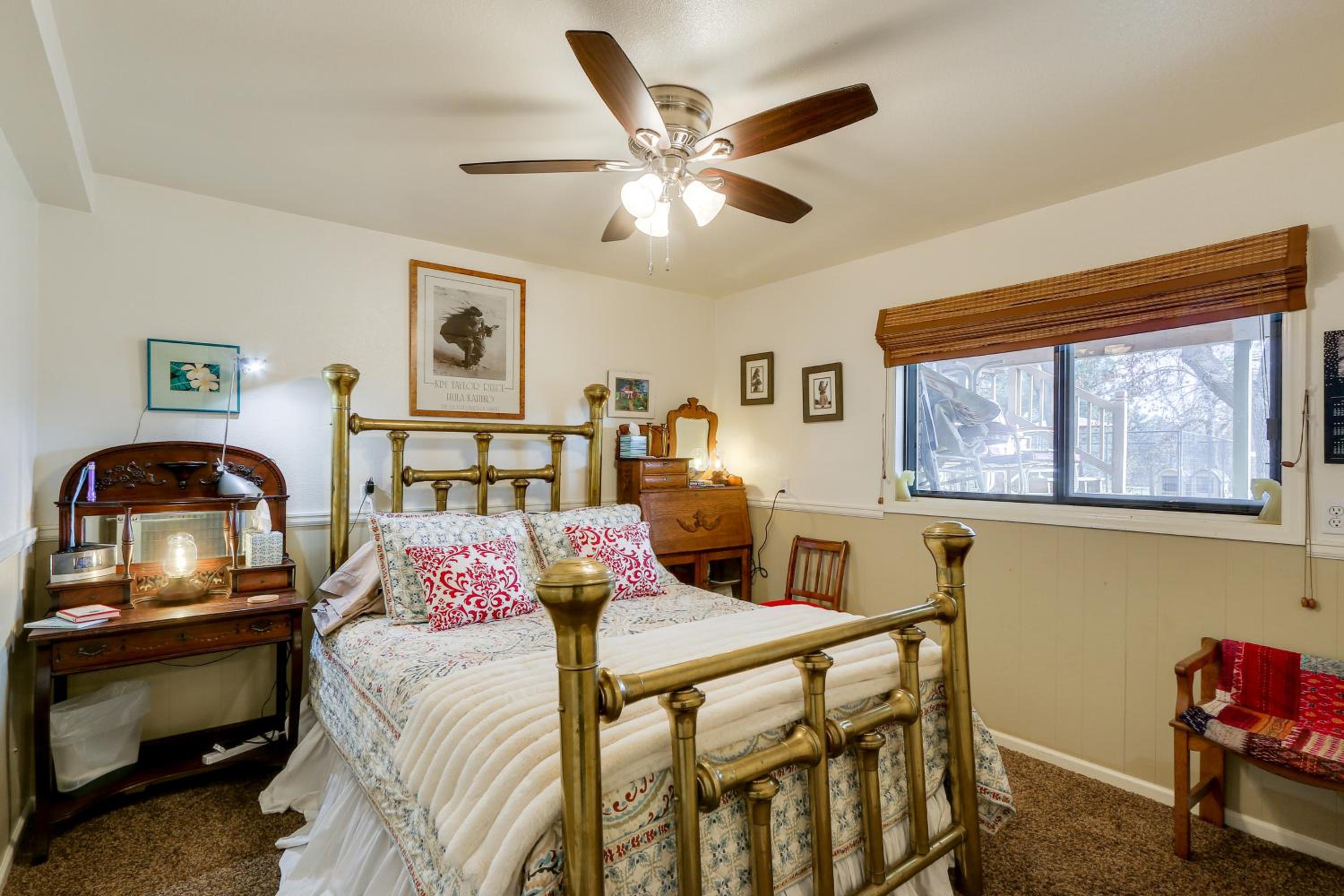6 Mi to Dtwn Fort Collins Cozy Apt with Shared Yard