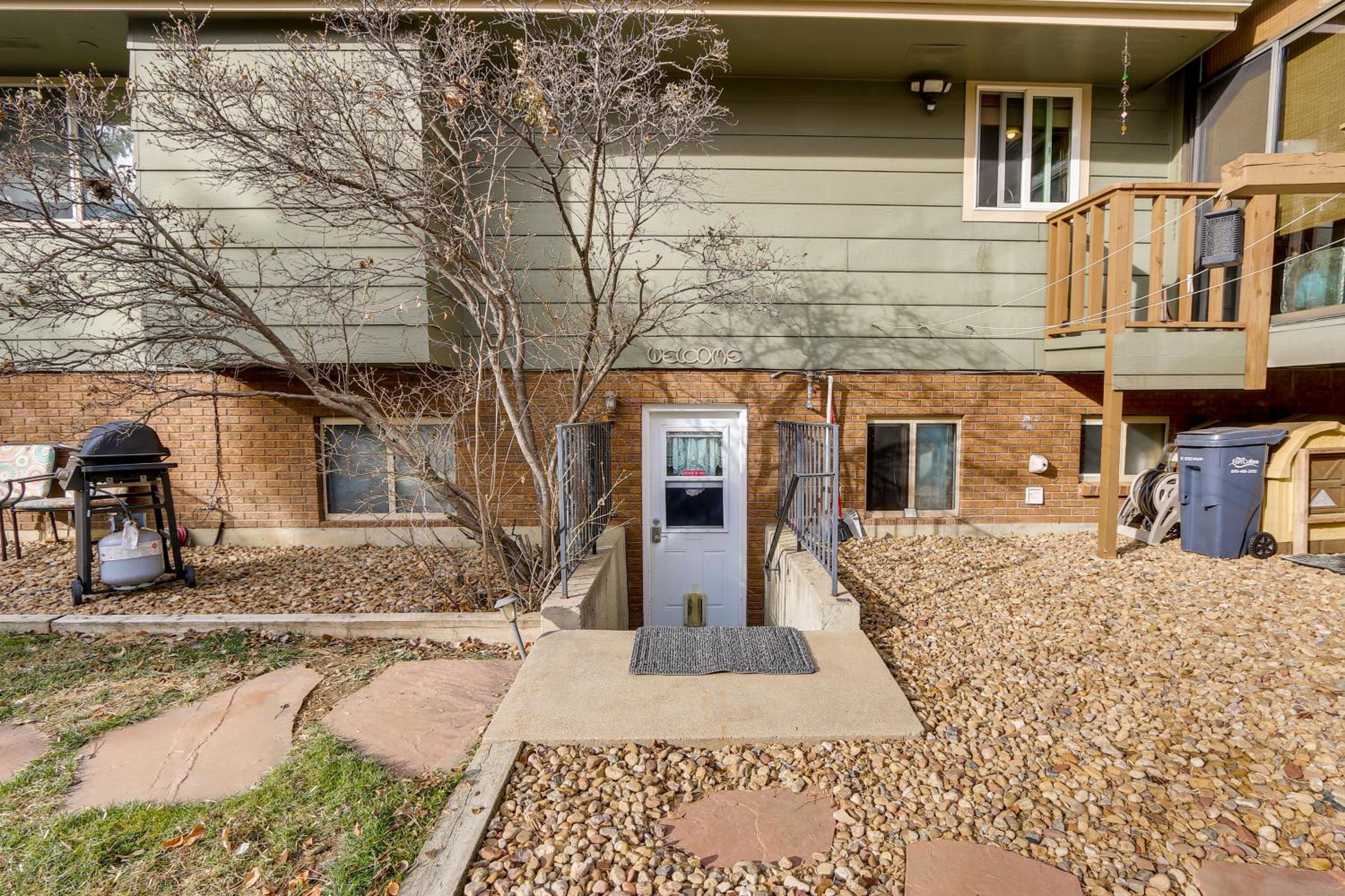 6 Mi to Dtwn Fort Collins Cozy Apt with Shared Yard