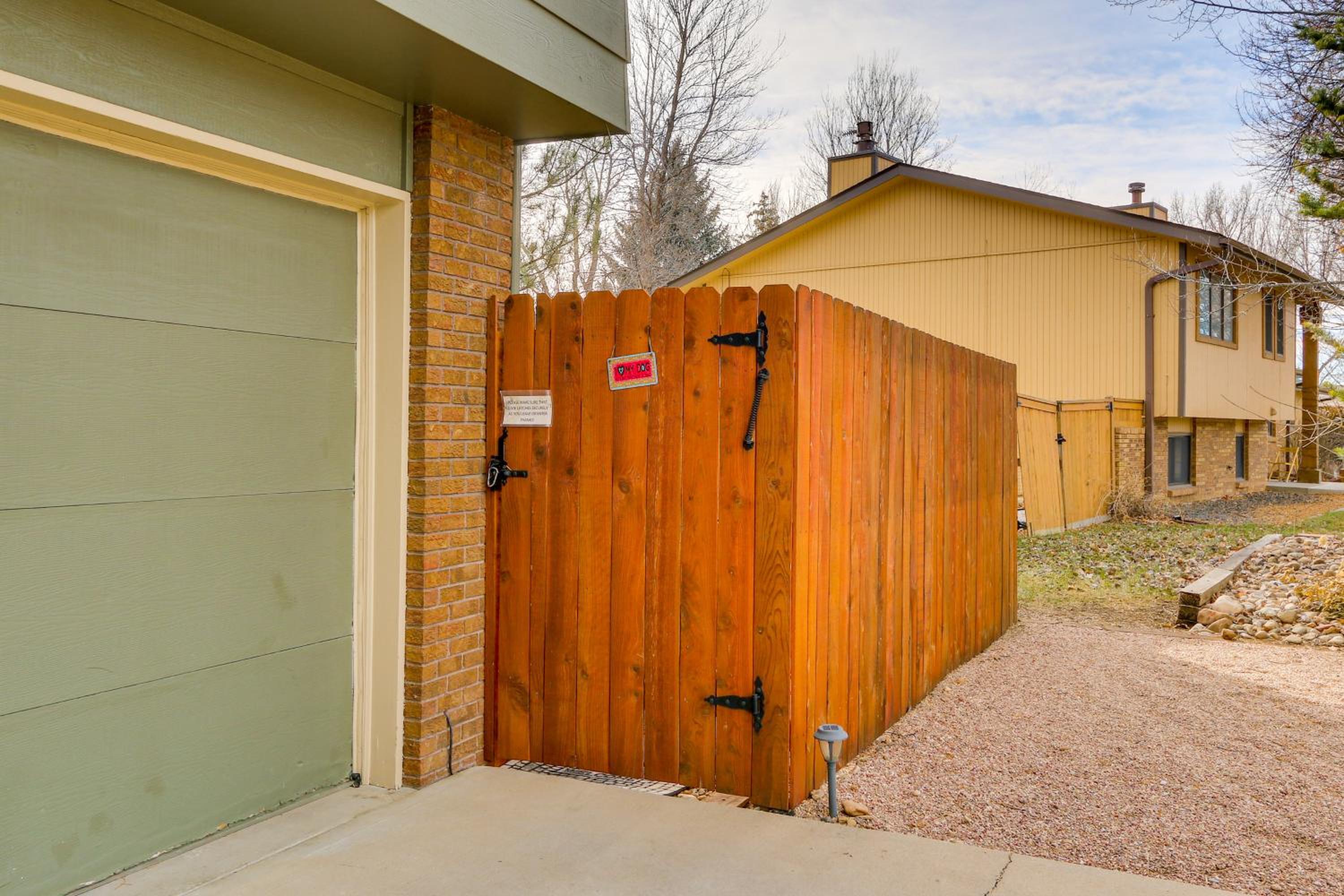 6 Mi to Dtwn Fort Collins Cozy Apt with Shared Yard