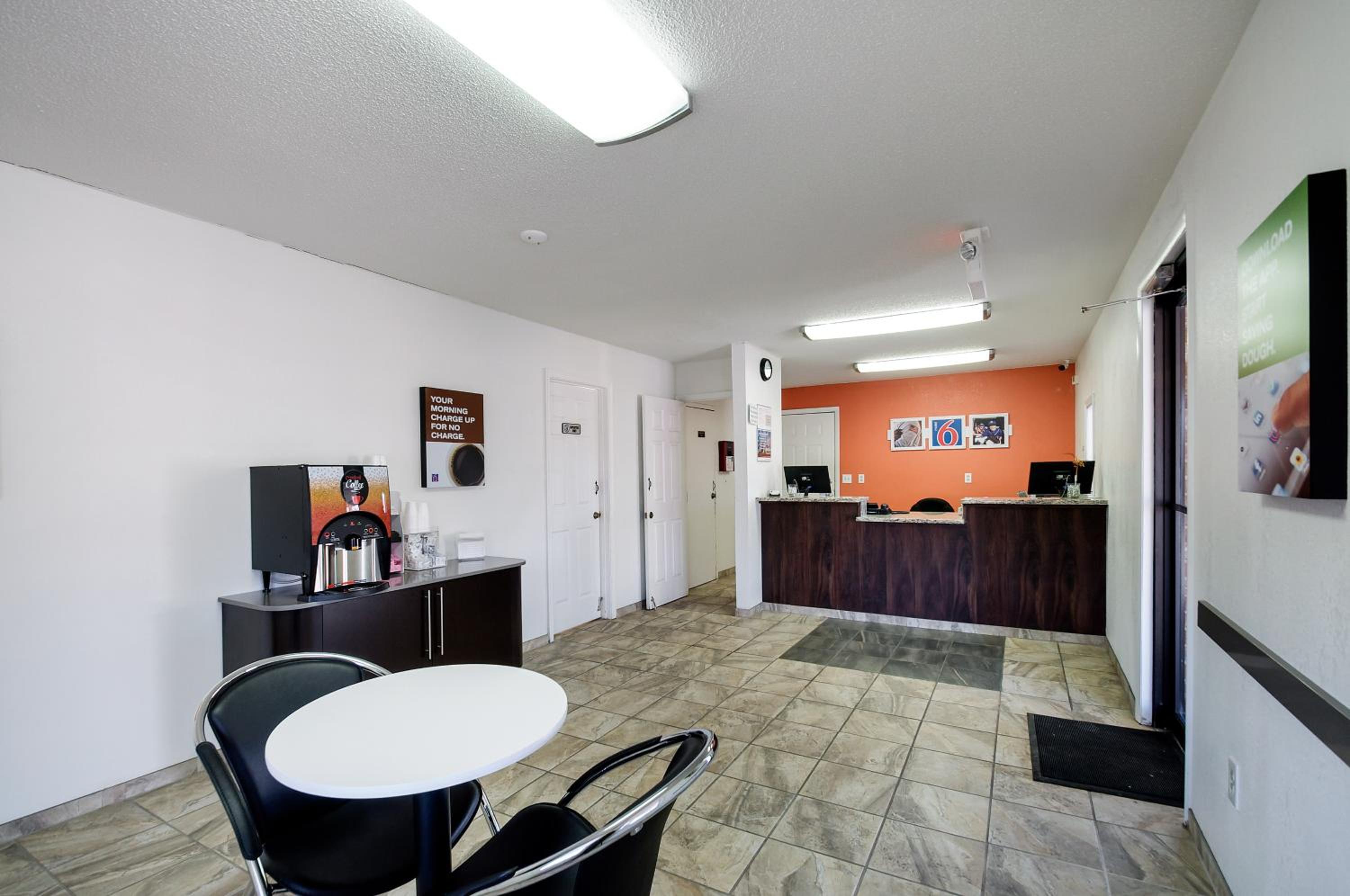 Motel 6-Charles Town, WV
