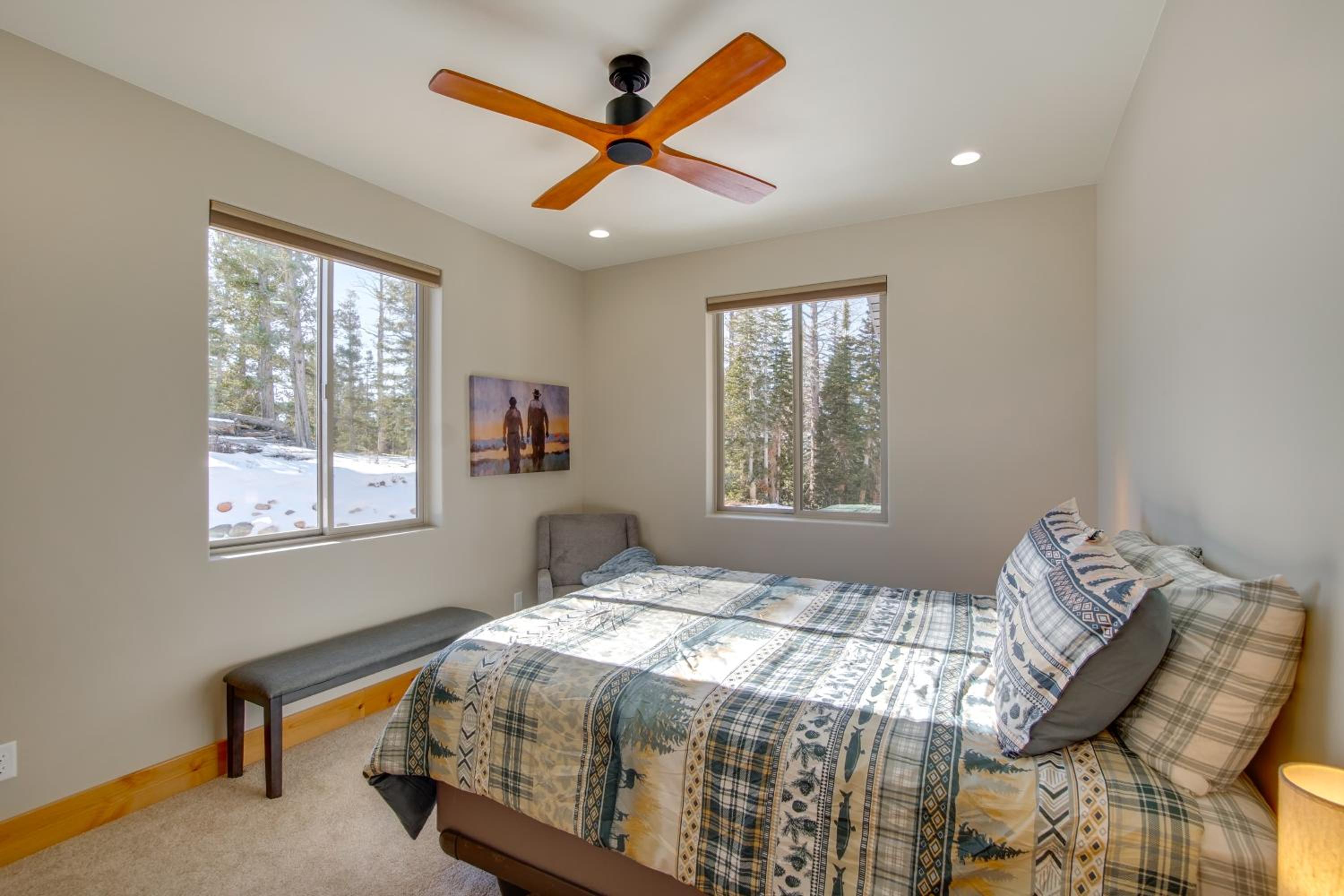 5 Mins to Brian Head Resort Family Gem with Views