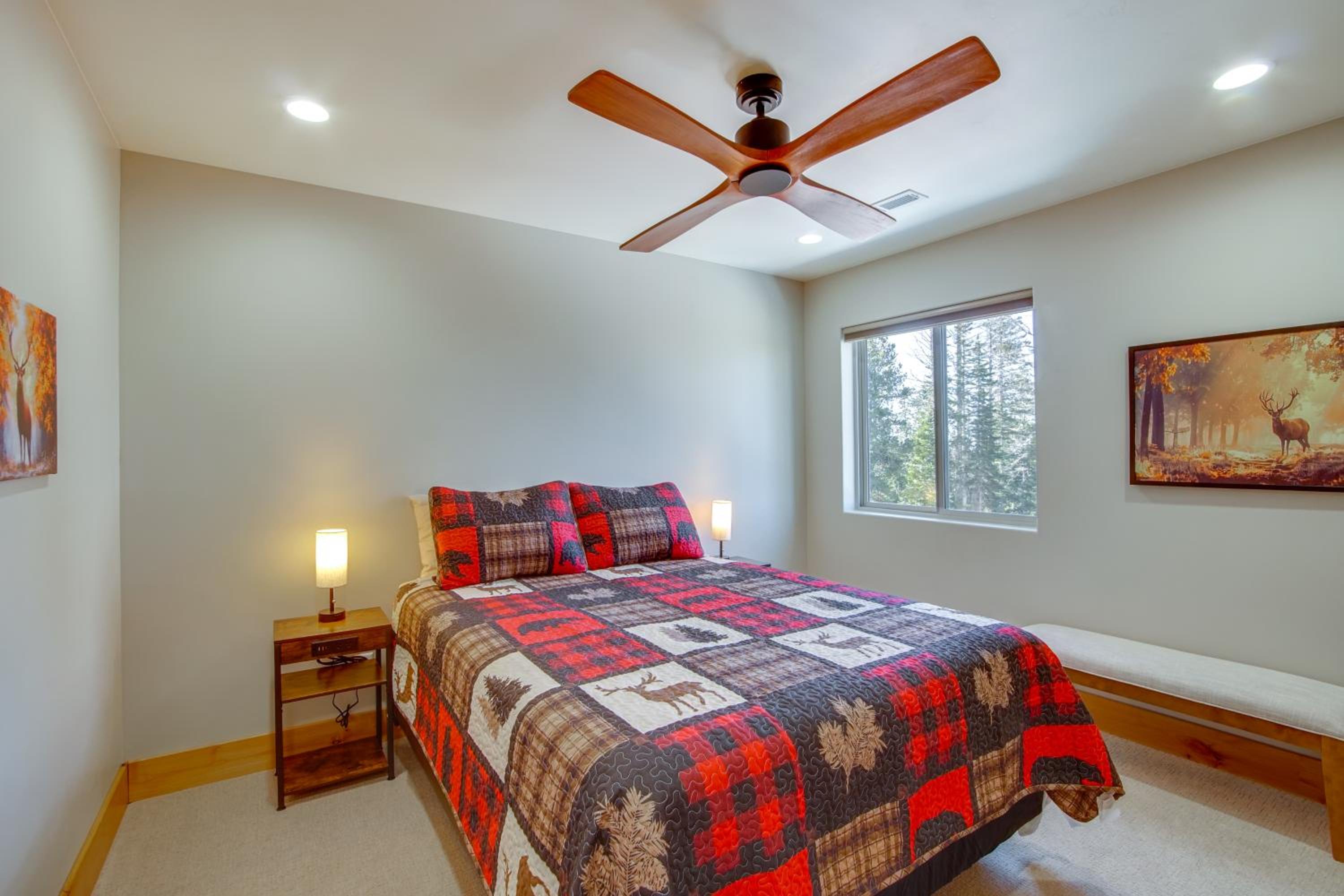 5 Mins to Brian Head Resort Family Gem with Views