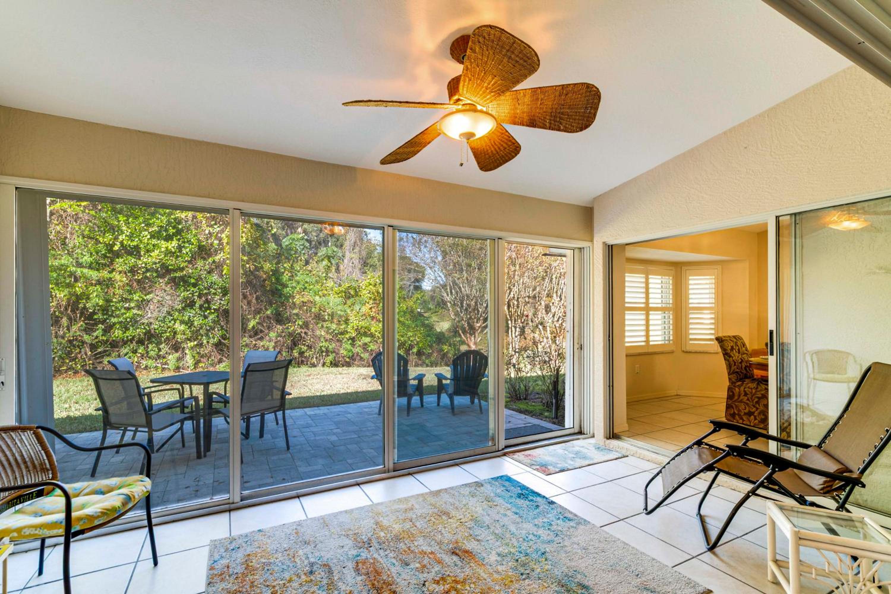 Spacious Hernando Home Community Pool and Lake!