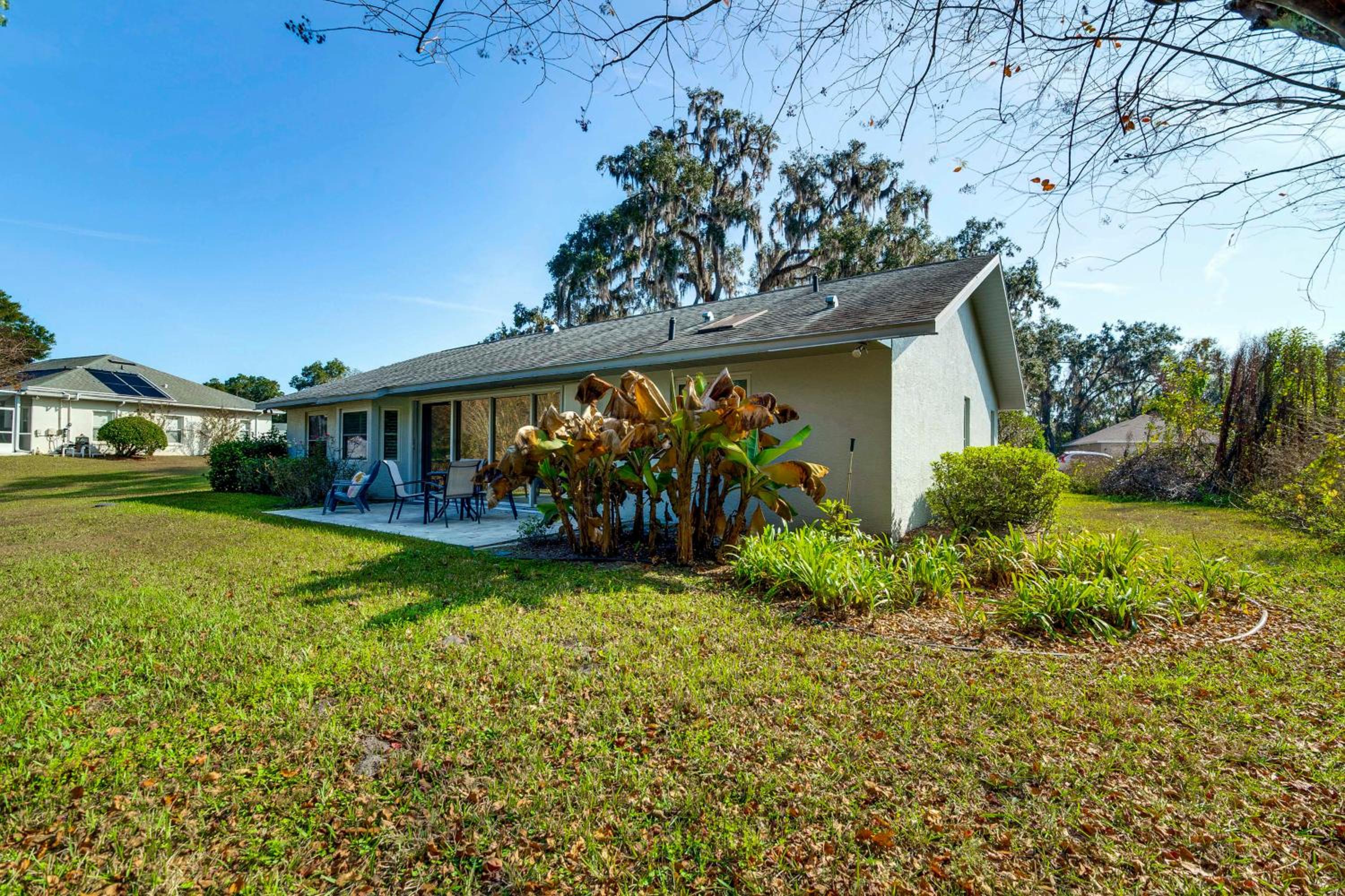 Spacious Hernando Home Community Pool and Lake!