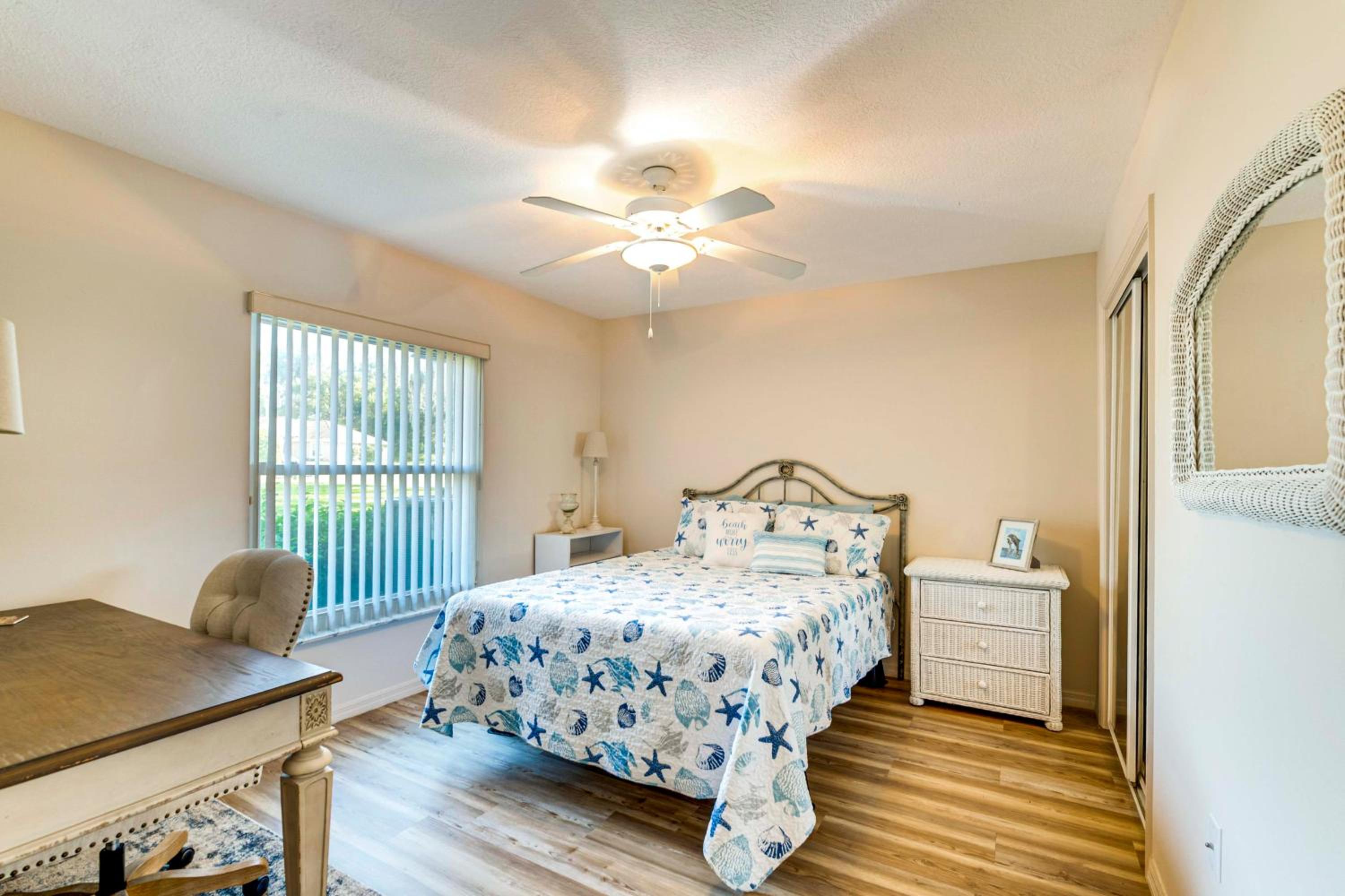 Spacious Hernando Home Community Pool and Lake!